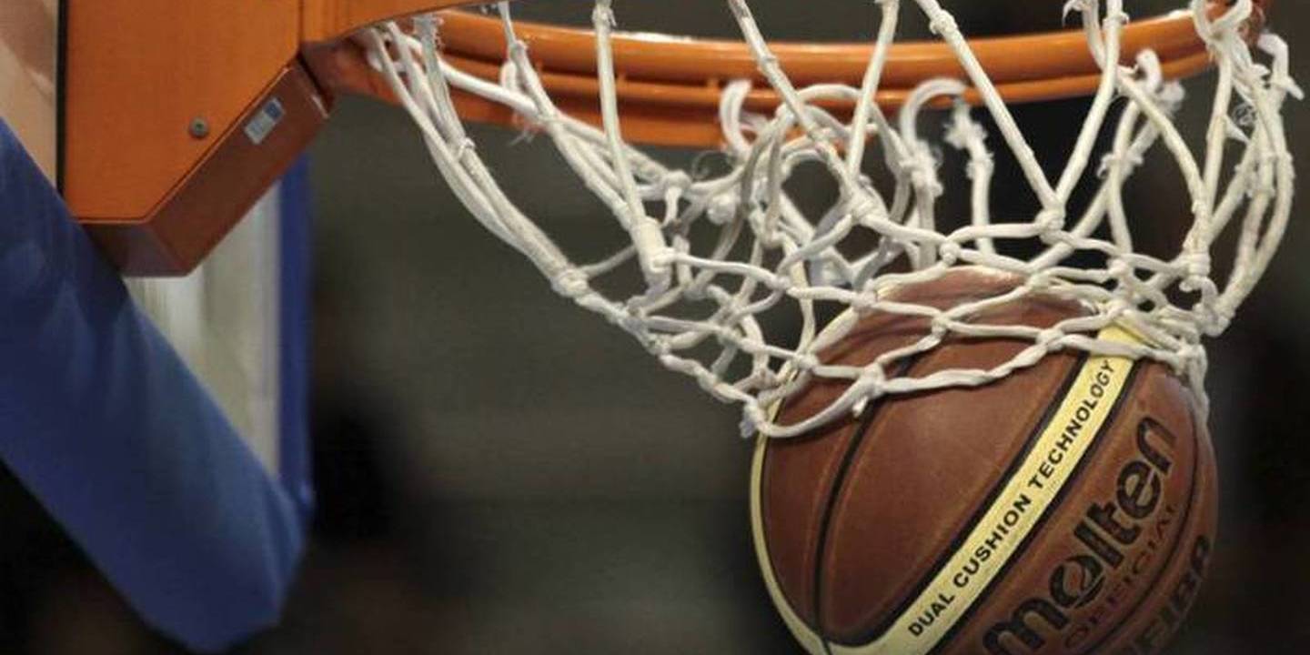 Oliveirense derrota Benfica no primeiro jogo da final da Liga de basquetebol