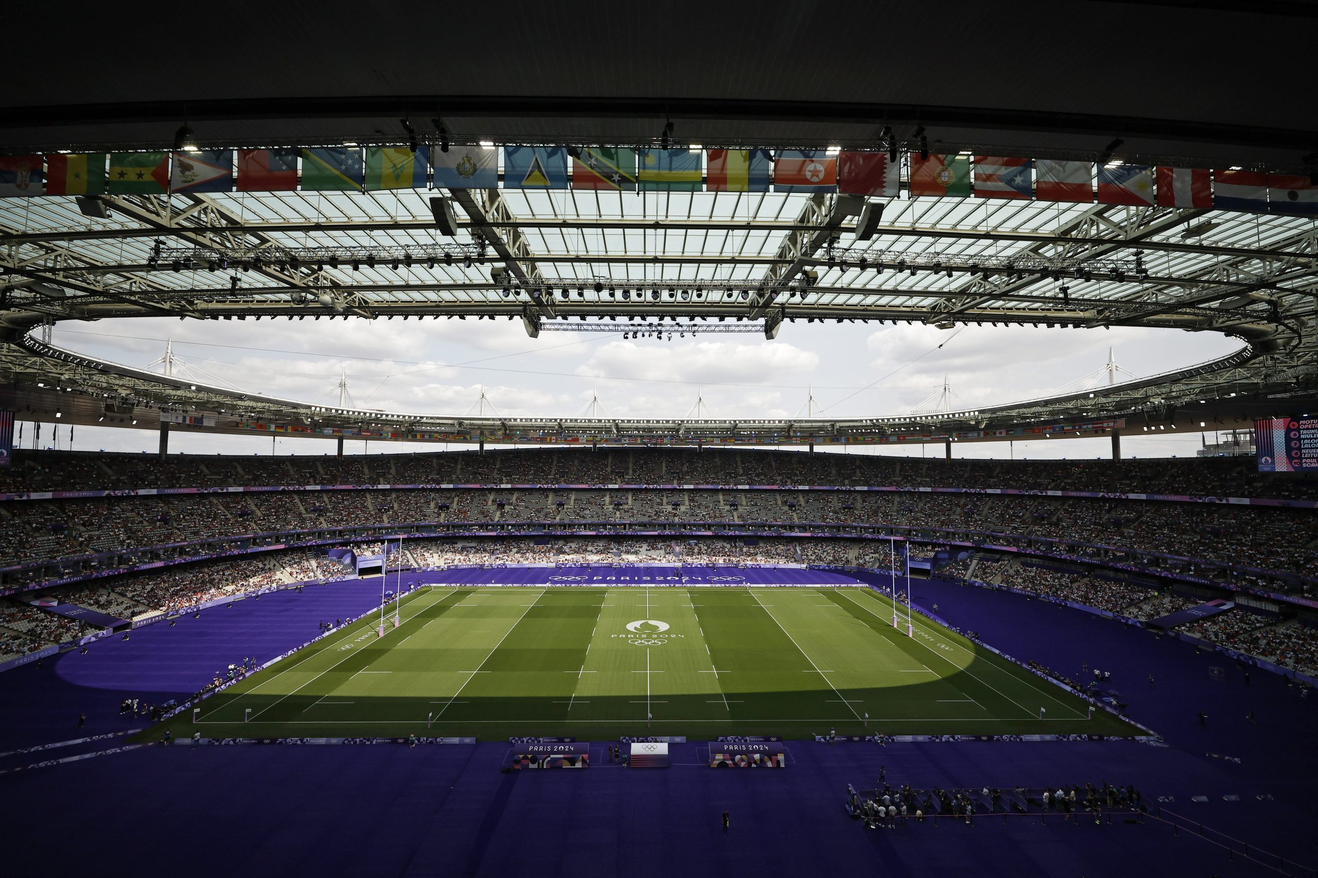 Pacotes suspeitos junto ao Stade de France e outros alertas. Como é que a polícia se preparou para os Jogos Olímpicos?