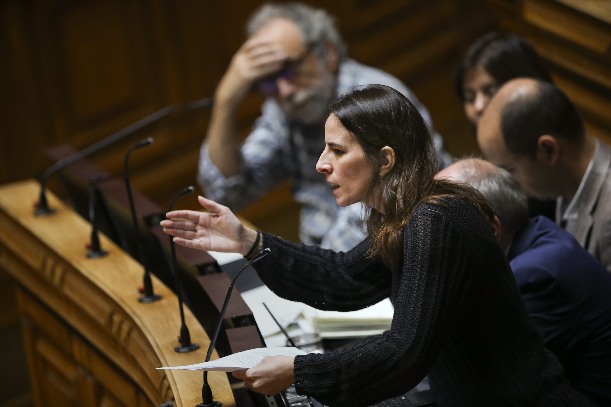 PCP pressiona PS com longas carreiras contributivas, socialistas não respondem