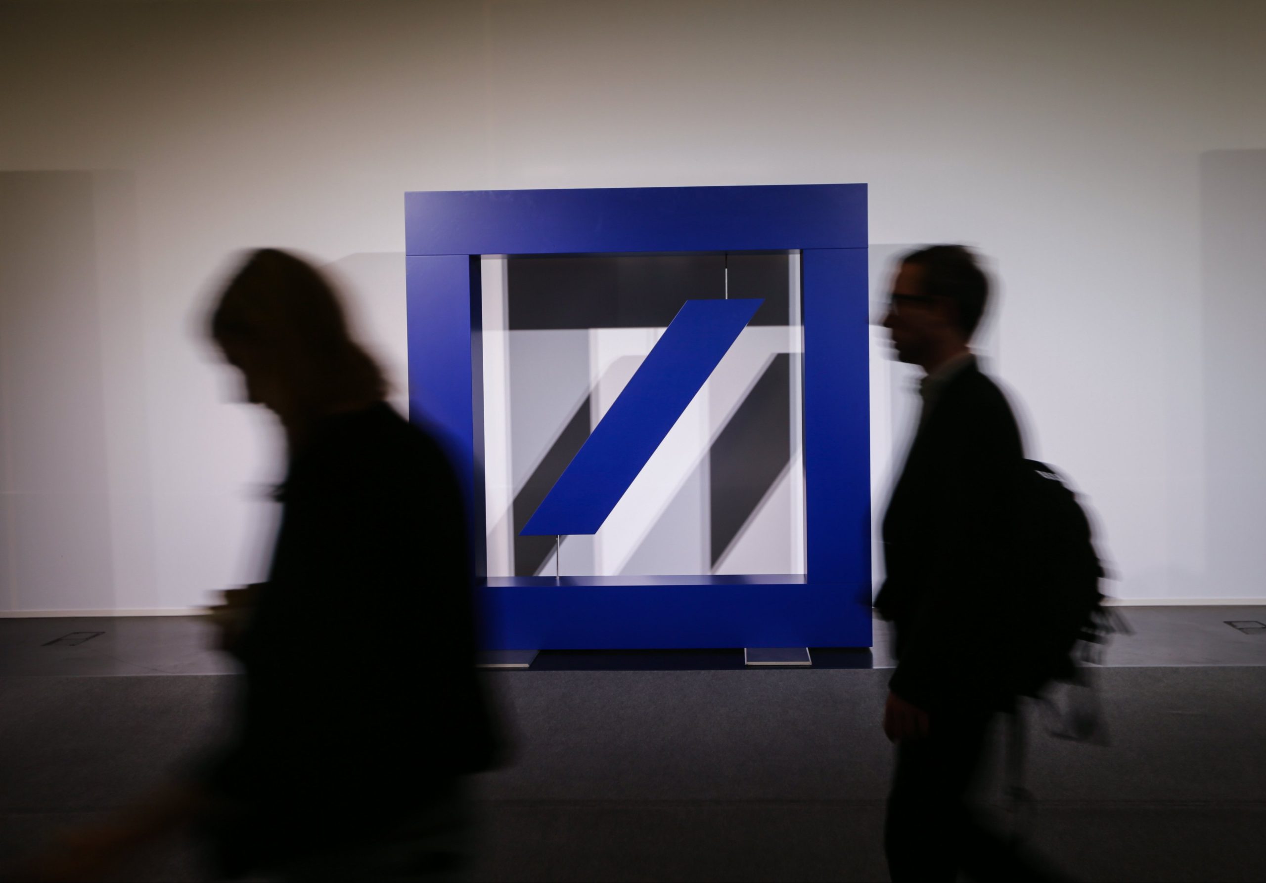 Resultados do Deutsche Bank caem 79% no primeiro trimestre deste ano