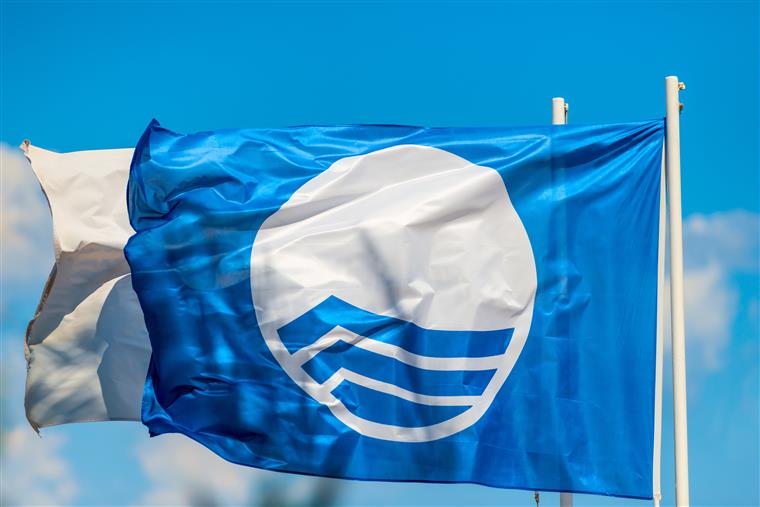 Praia de Matosinhos reaberta hoje com Bandeira Azul