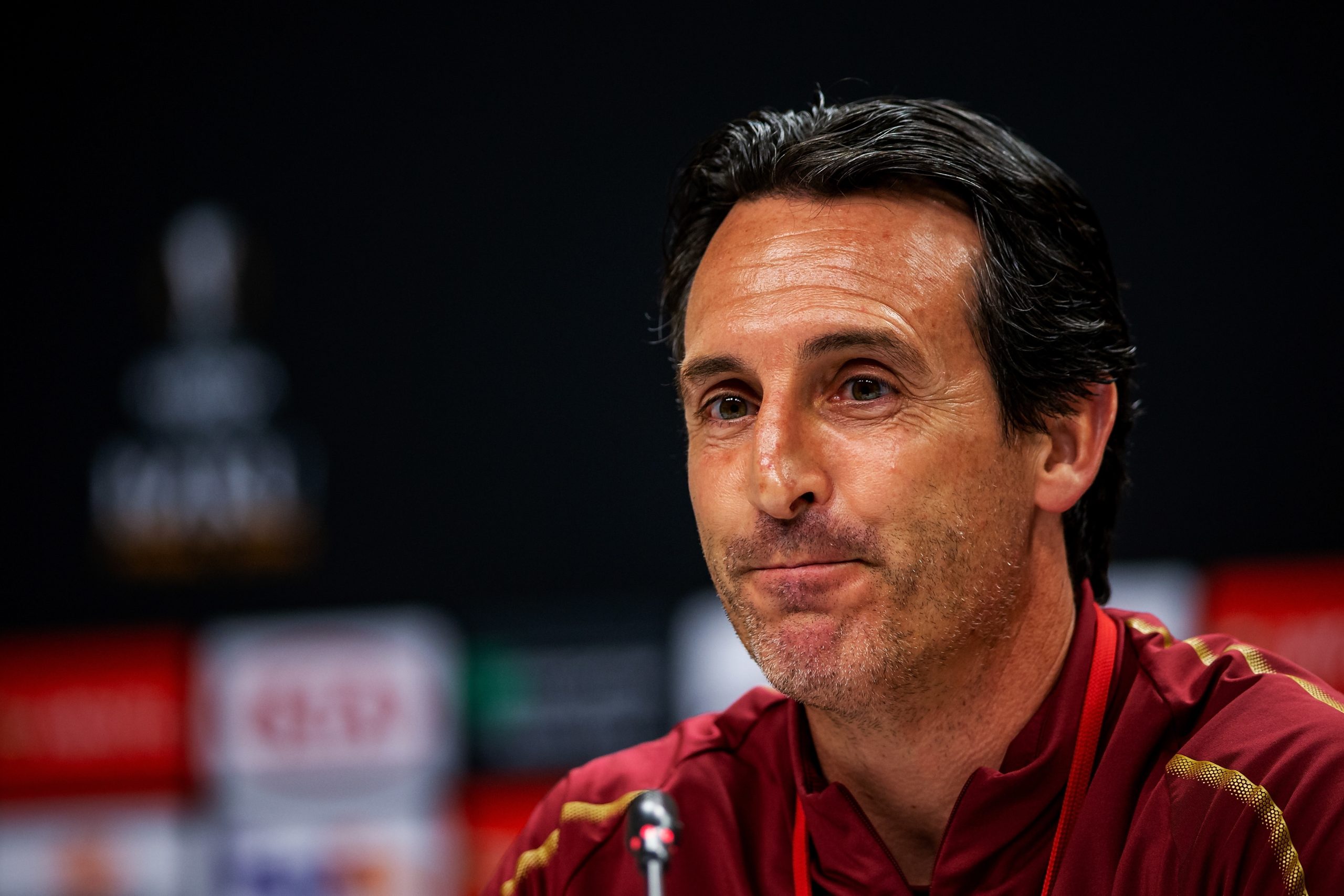 Adiós Emery, olá Nuno. Técnico espanhol despedido do Arsenal, português apontado como substituto