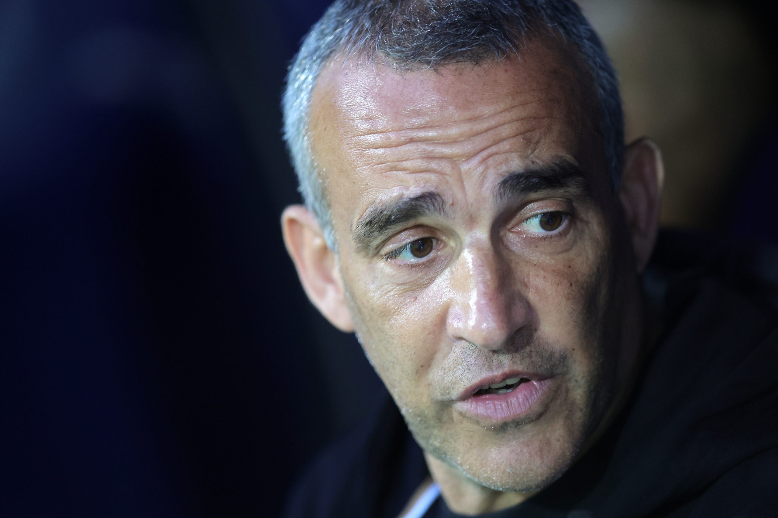 Treinador do Famalicão lamenta que polémica tire visibilidade “à essência do futebol”