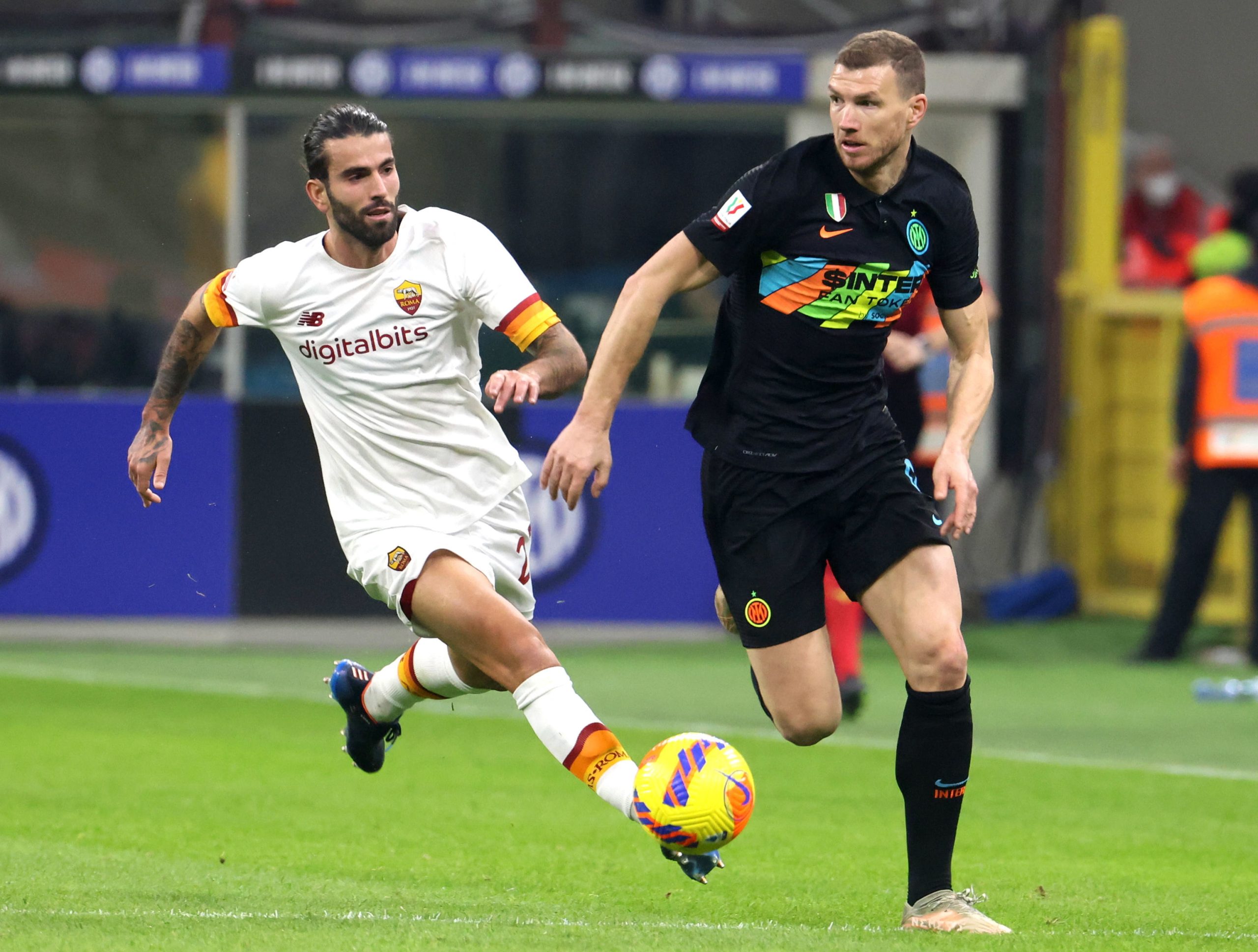 Inter Milão derrota Roma na Taça de Itália no regresso de José Mourinho