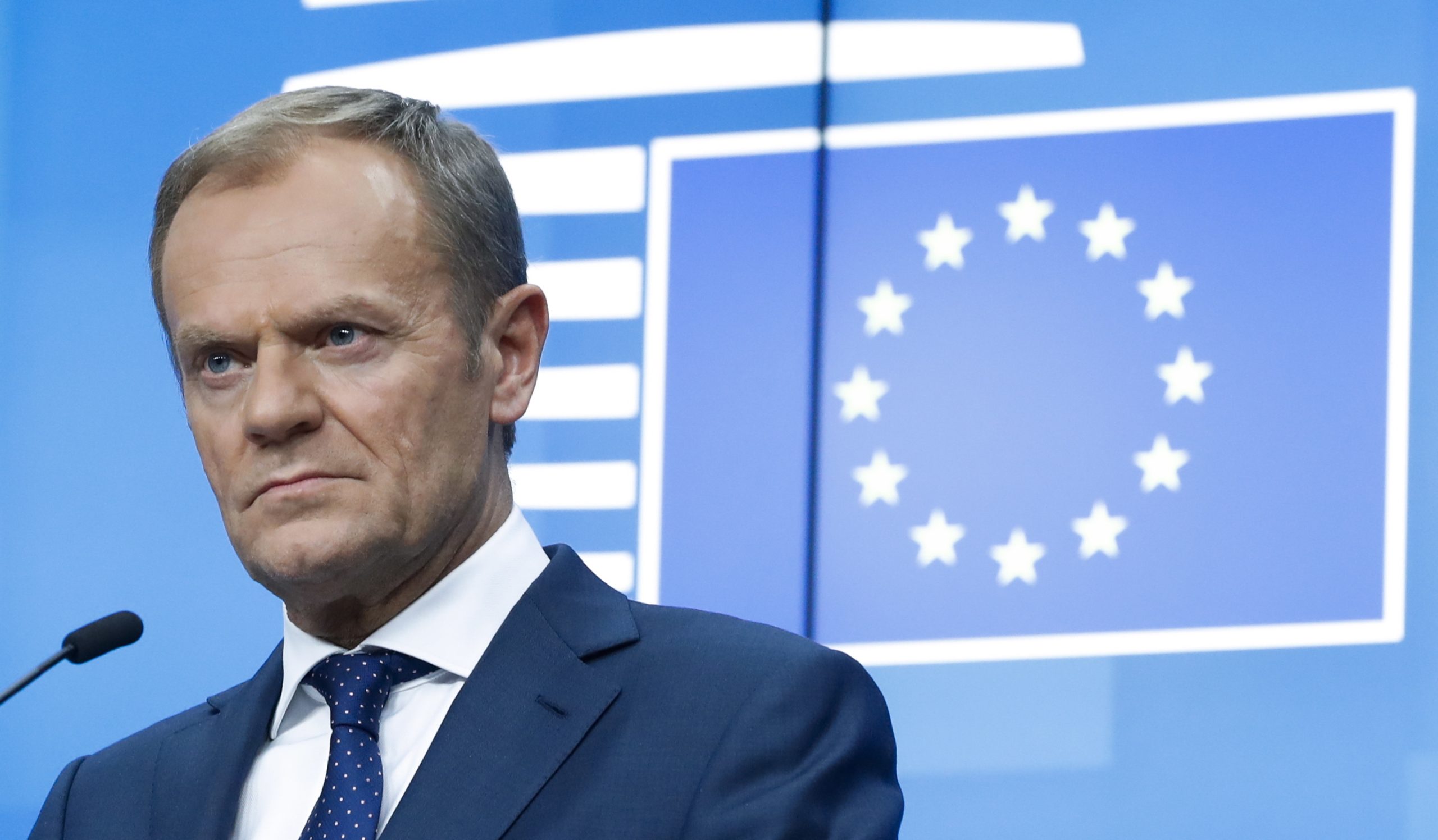 Tusk vai propor Timmermans para presidência da Comissão, mas holandês pode enfrentar minoria de bloqueio