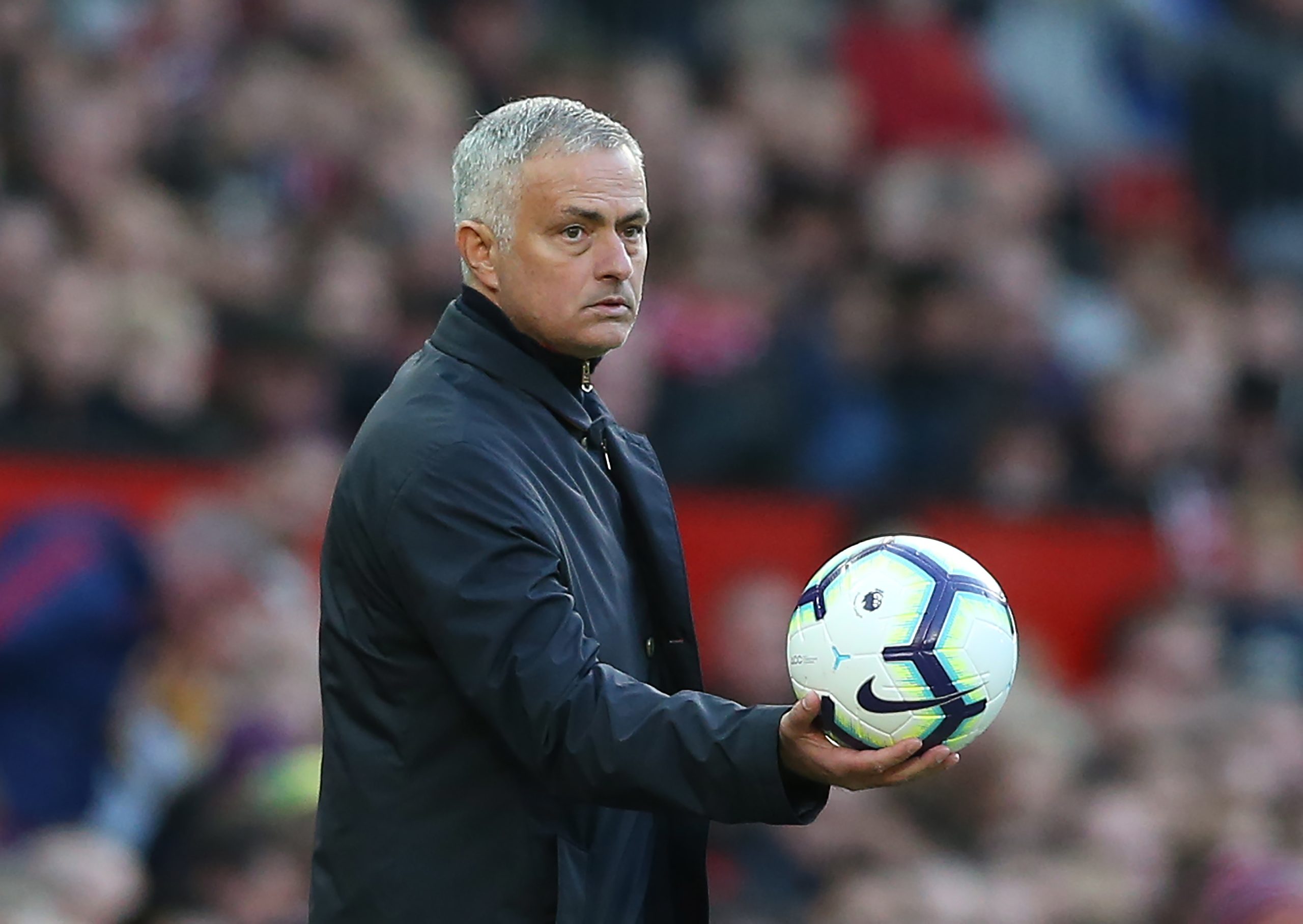 Rashford dá vitória ao Manchester United e a Mourinho com golo nos descontos