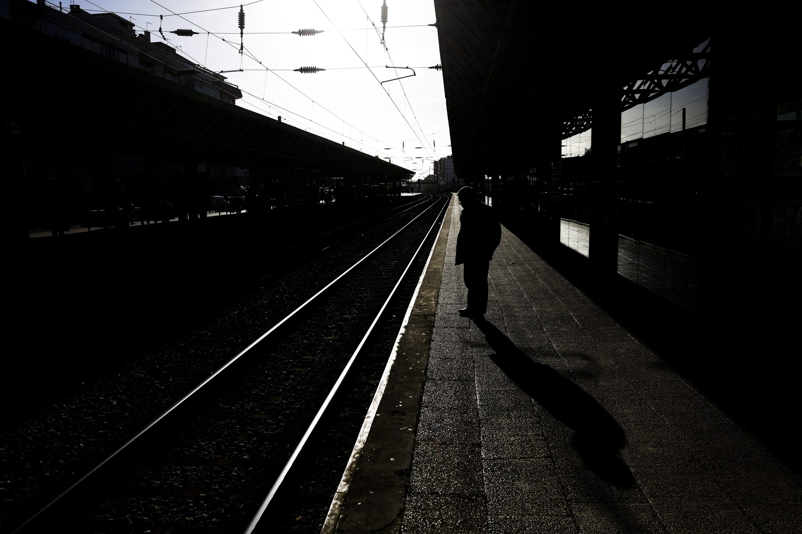 Associações sugerem medidas para tornar a ligações ferroviárias mais atrativas