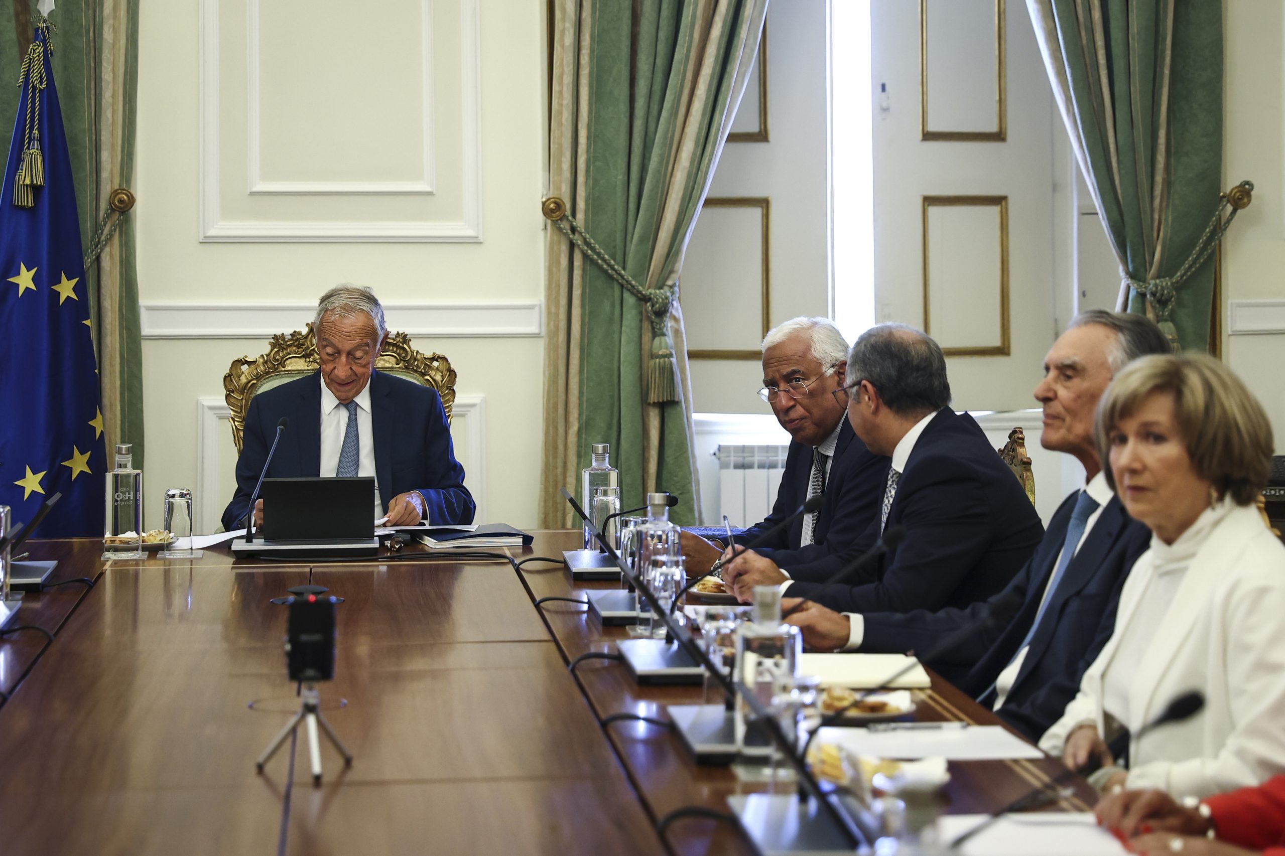 António Costa critica fugas seletivas ou mentiras sobre o Conselho de Estado