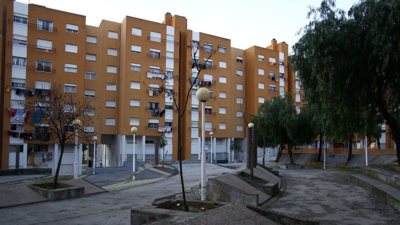 Taxa de juro na habitação cai pelo 14.º mês em março