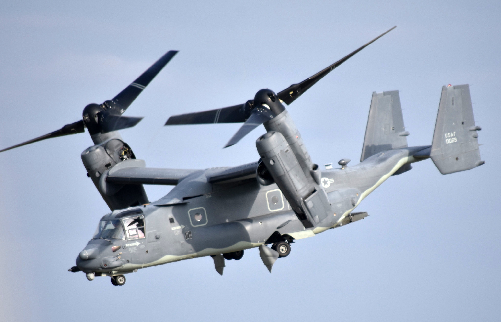 Aeronaves militares dos EUA autorizadas a voar após acidente mortal no Japão