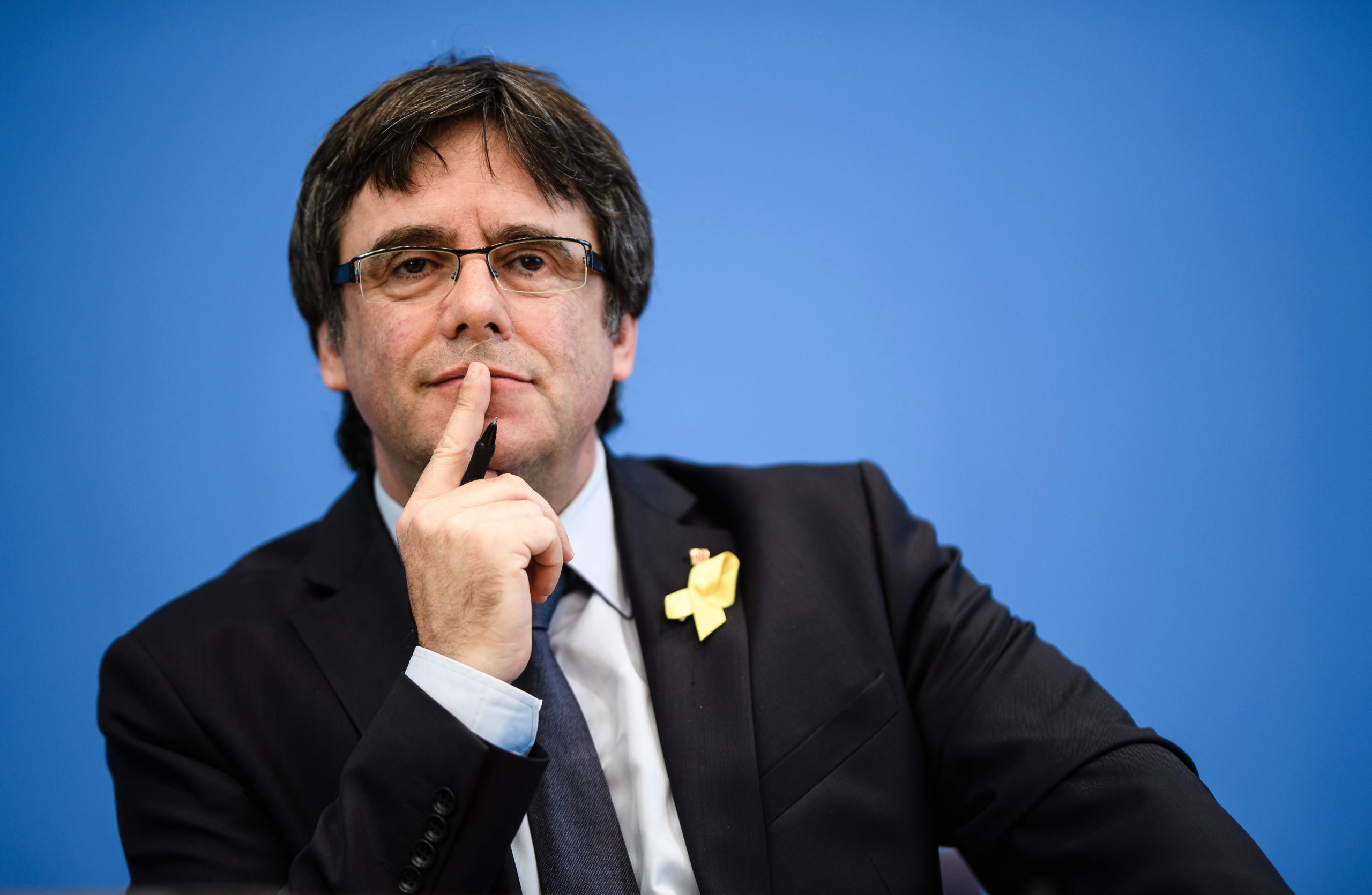 Ex-presidente catalão Carles Puigdemont autorizado a candidatar-se às eleições europeias