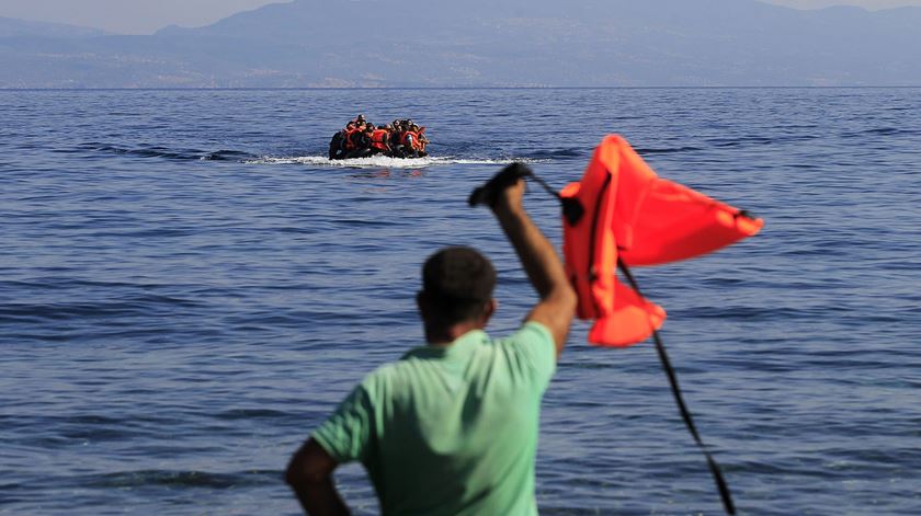 GNR resgatou 58 migrantes que tentavam chegar à Grécia