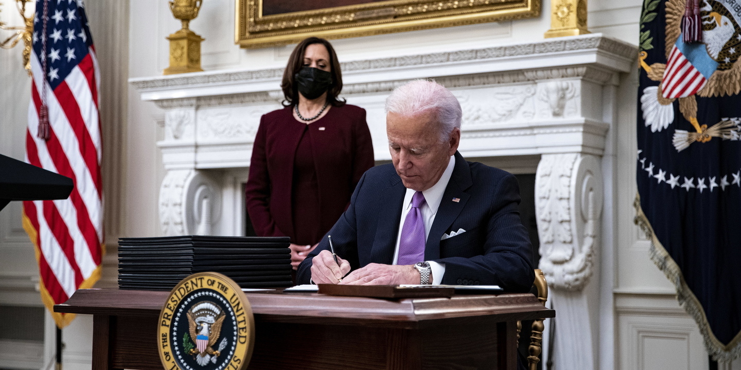 Biden transfere temporariamente poder para Kamala Harris. Presidente vai ser submetido a exame com anestesia