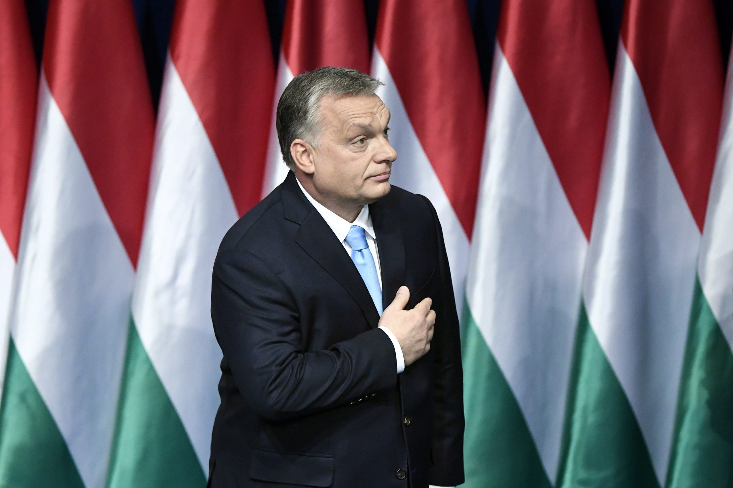 Hungria: Partido Popular Europeu suspende partido do primeiro-ministro Viktor Orbán
