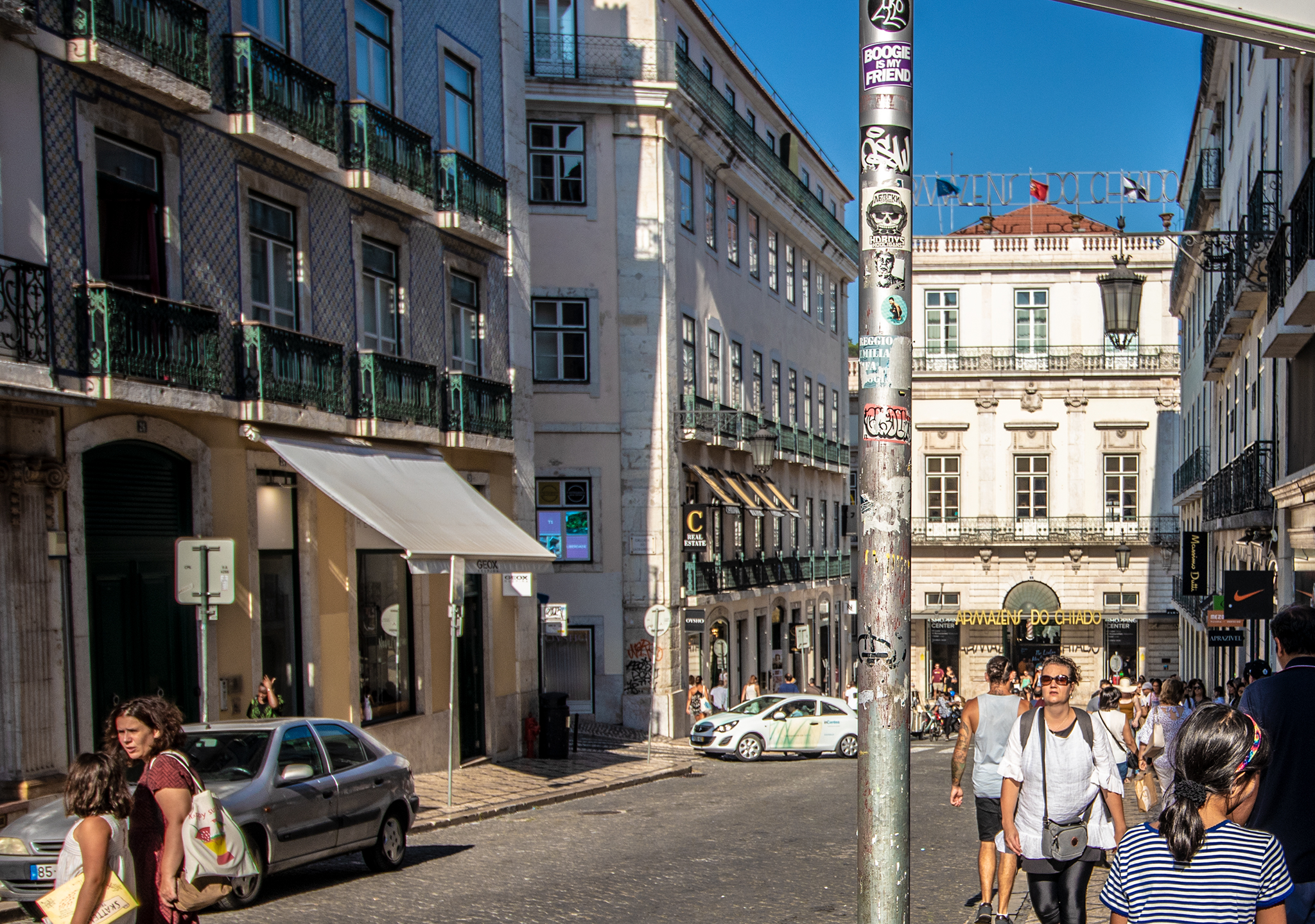 Comerciantes do Chiado e da Baixa de Lisboa confiantes nas vendas de Natal