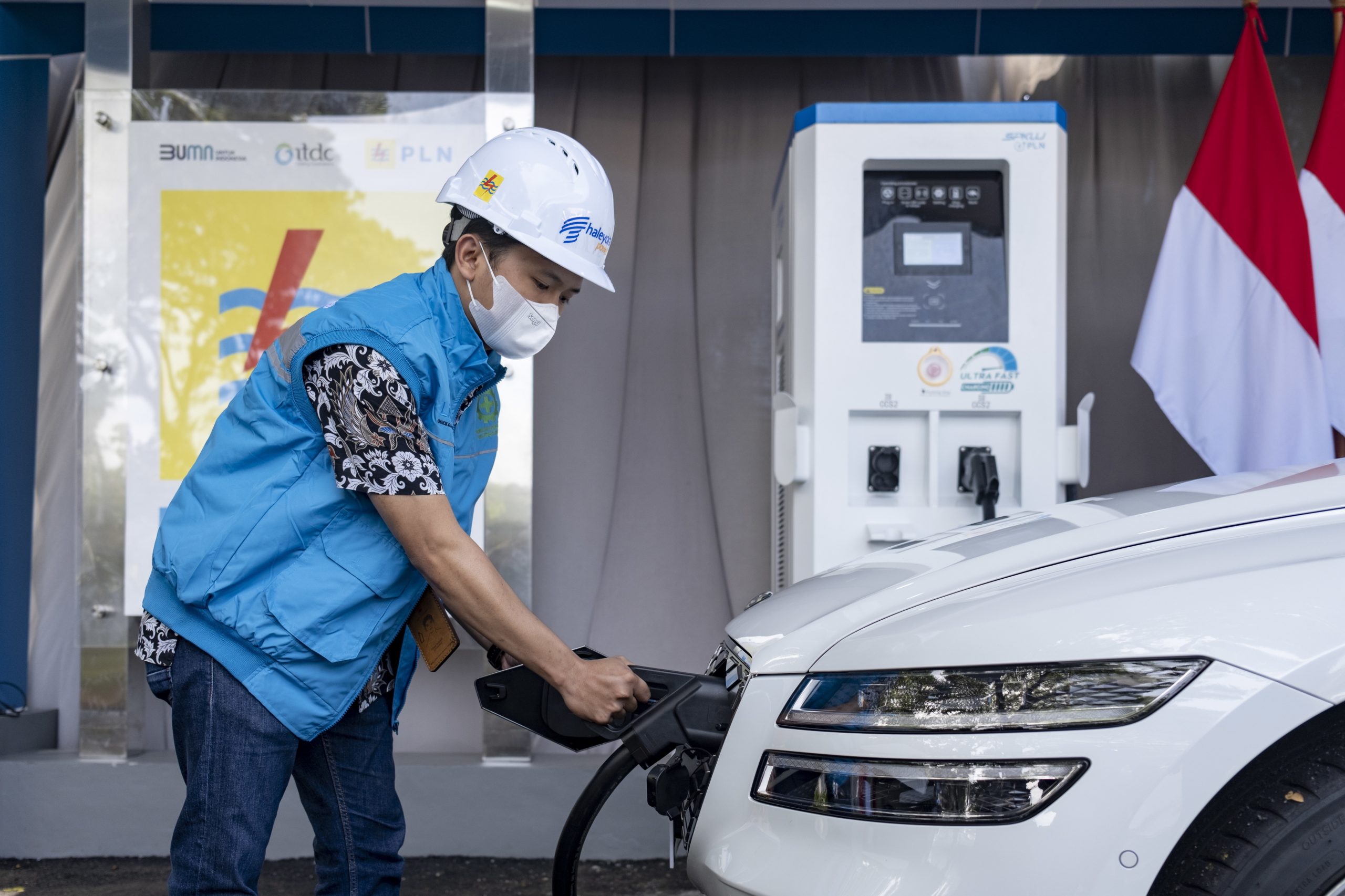 Venda de novos veículos ligeiros elétricos cresce 78% até maio