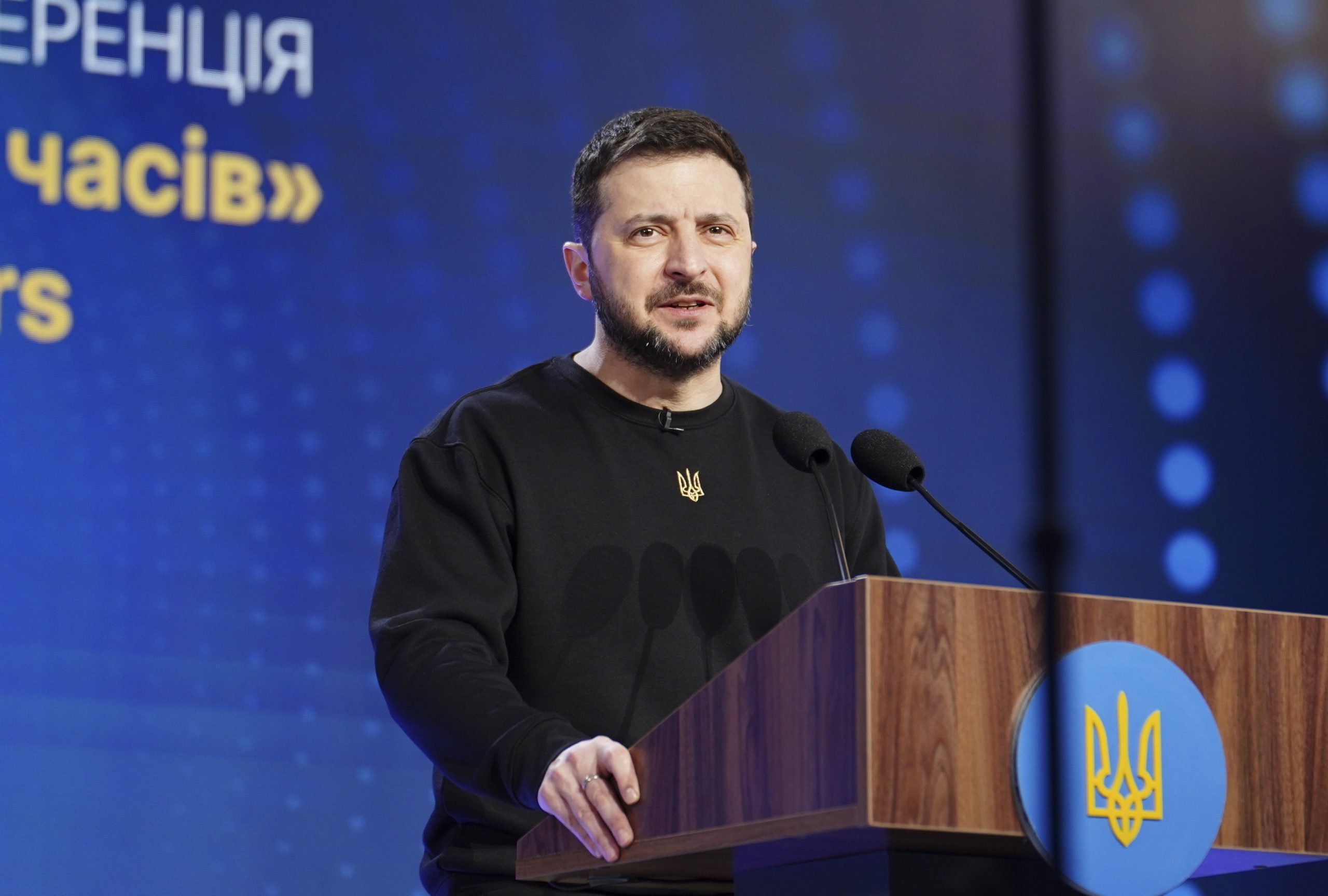 Zelensky pede aos líderes da UE que aprovem assistência macrofinanceira