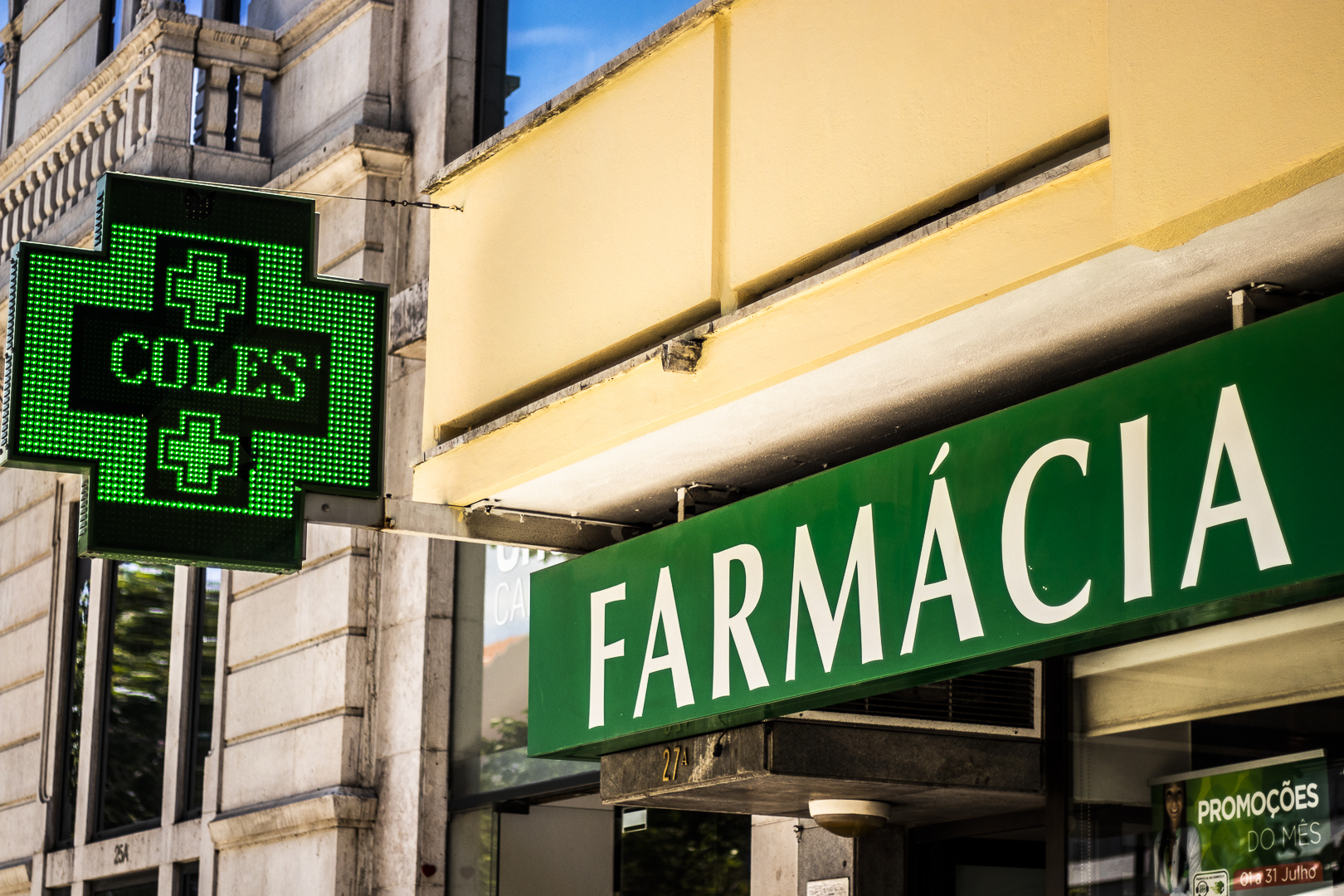 Relação manda julgar farmacêutico e estabelecimento por burla ao SNS