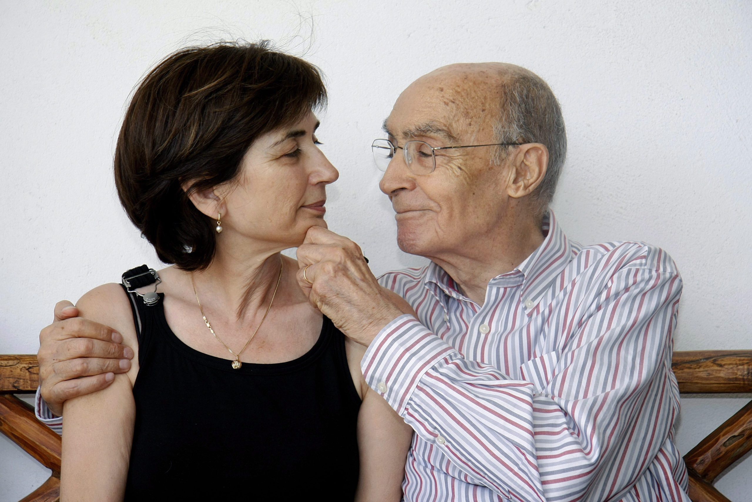 Mulher de Saramago escreve sobre os últimos dias do escritor na ilha de Lanzarote