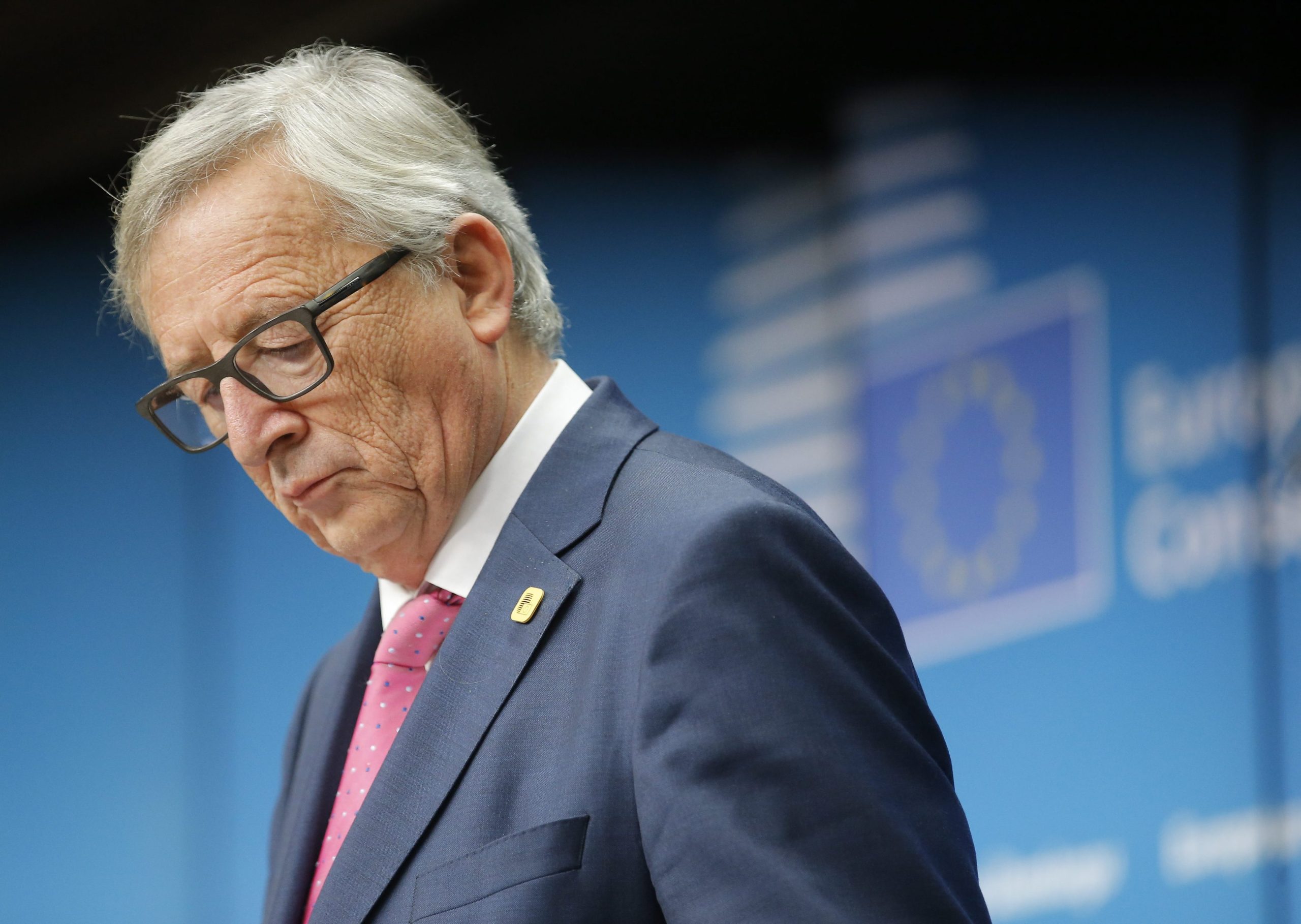 Juncker diz que não se recandidata a presidente da Comissão Europeia em 2019