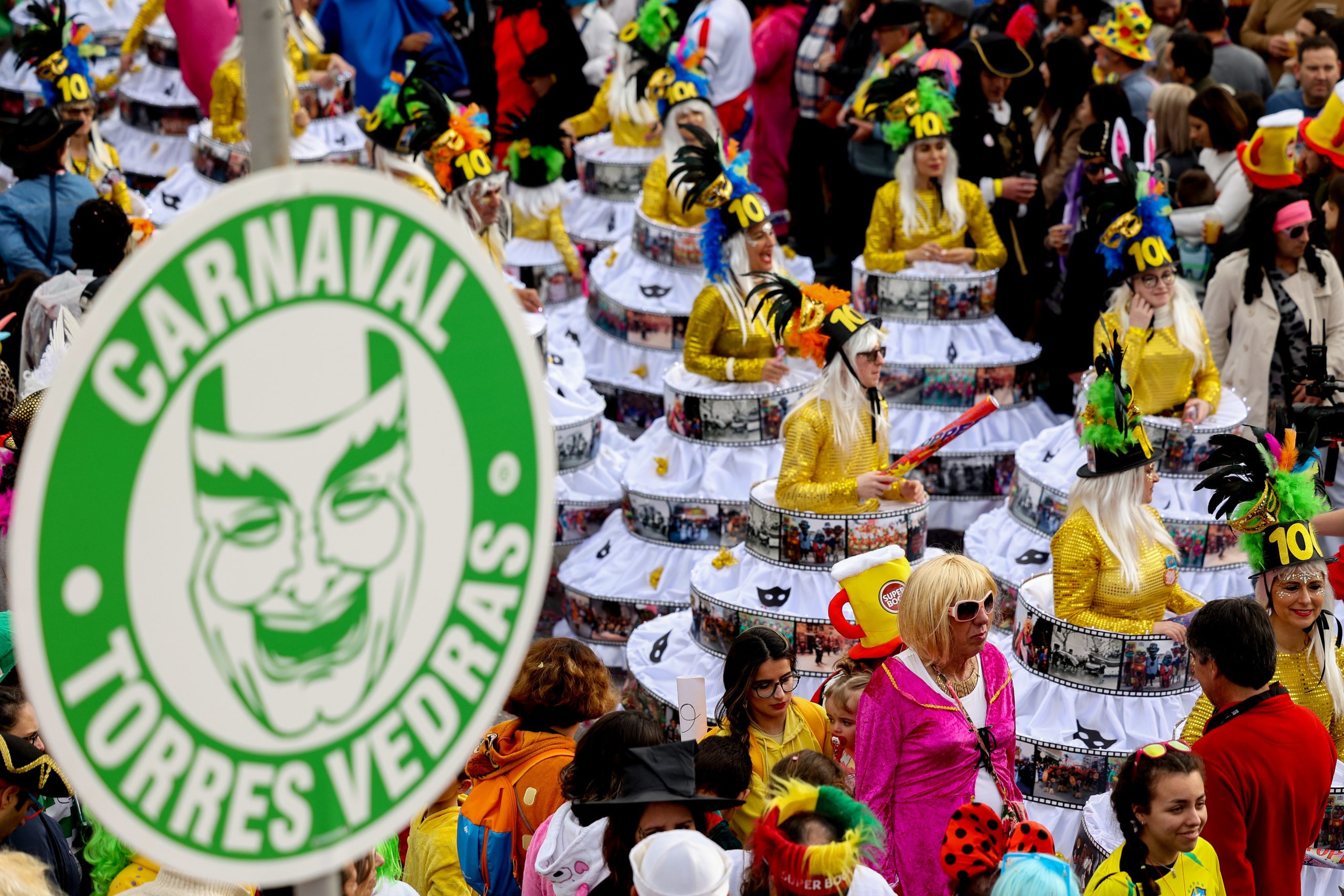 Torres Vedras entrega dossiê de candidatura do Carnaval a património mundial
