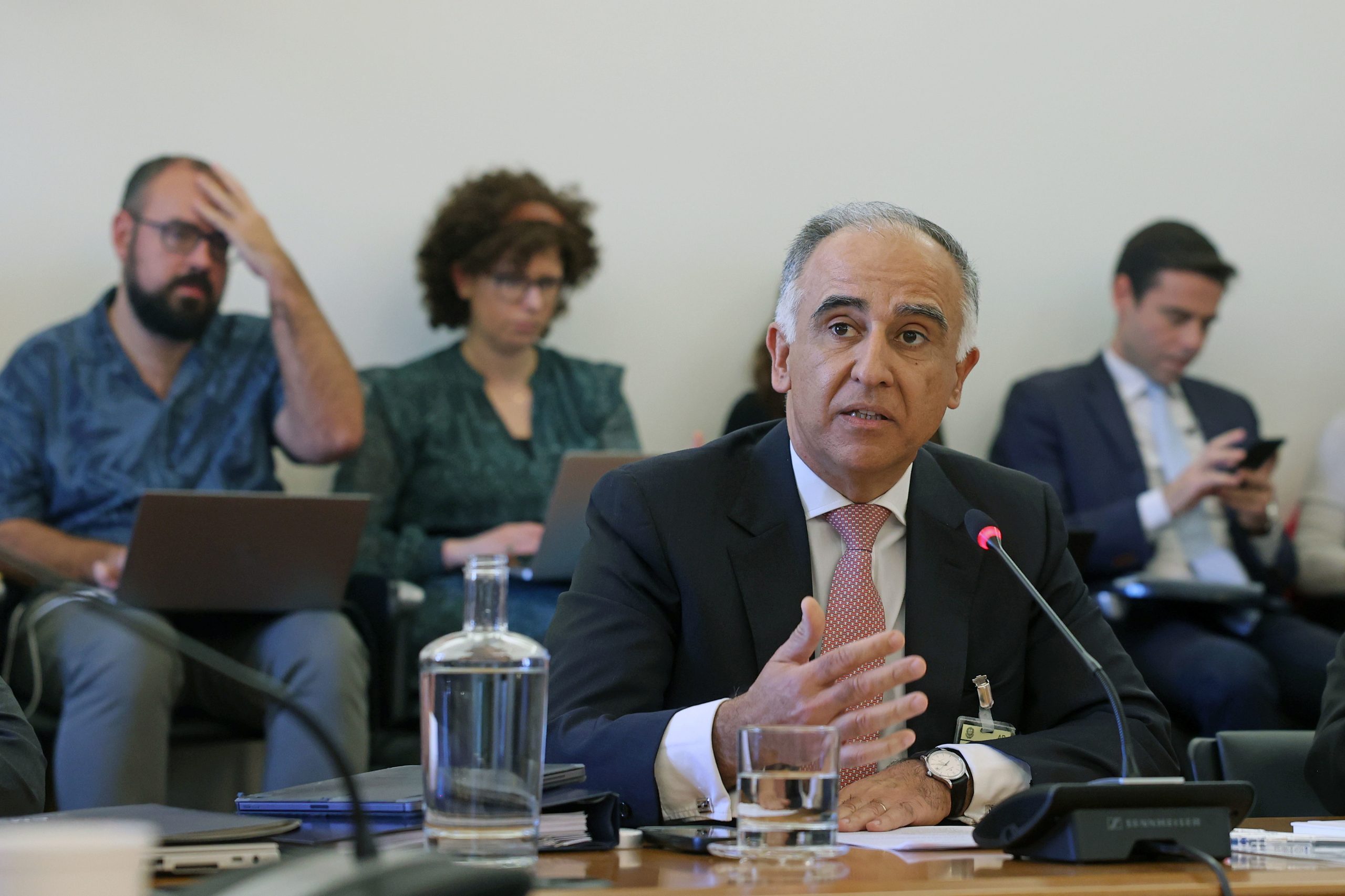 CMVM diz que não tinha motivos para duvidar da primeira comunicação sobre saída de Alexandra Reis