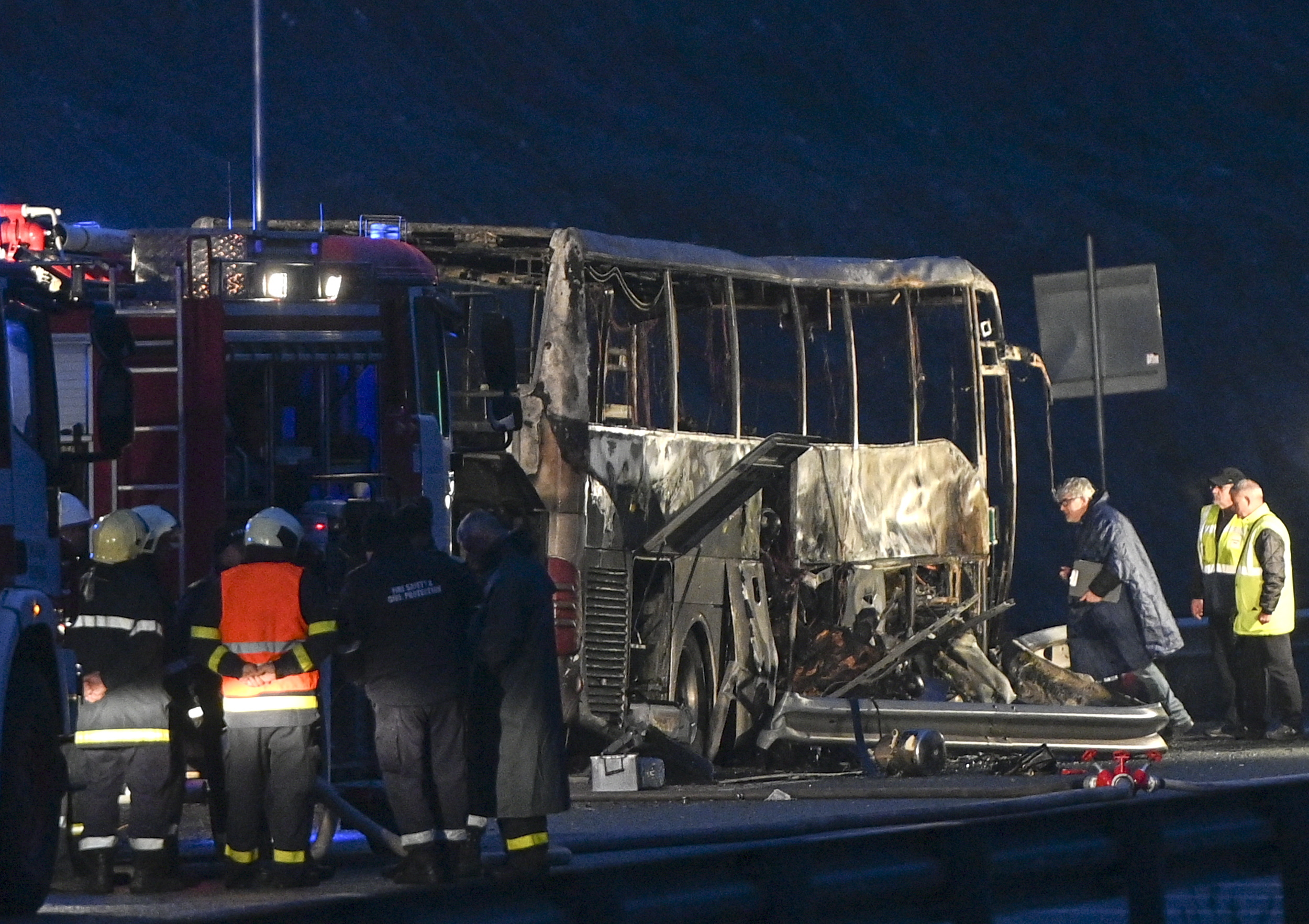 Pelo menos 45 mortos em acidente de autocarro na Bulgária