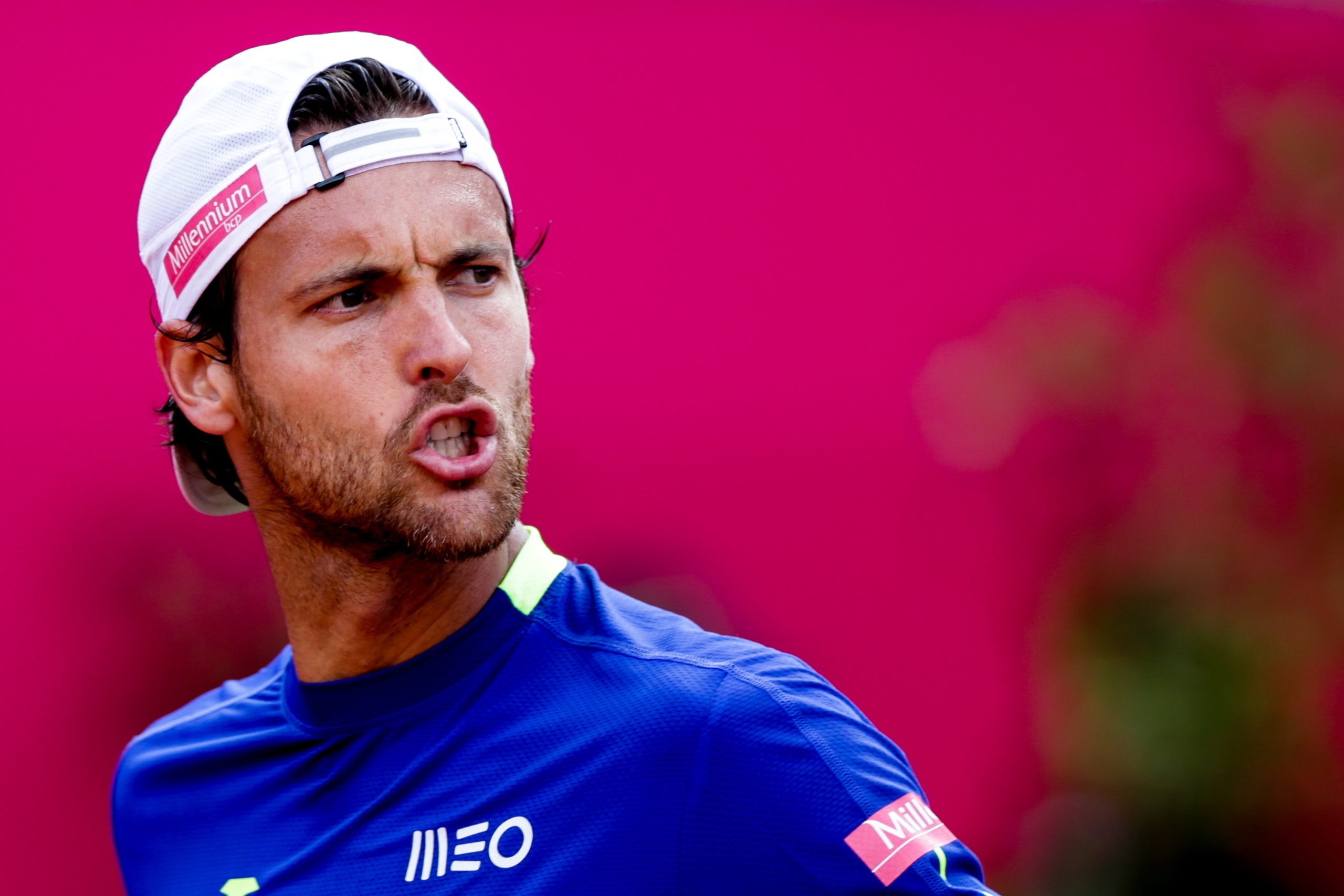 Estoril Open: Em pares, Sousa e Cuevas ficam pelos quartos de final