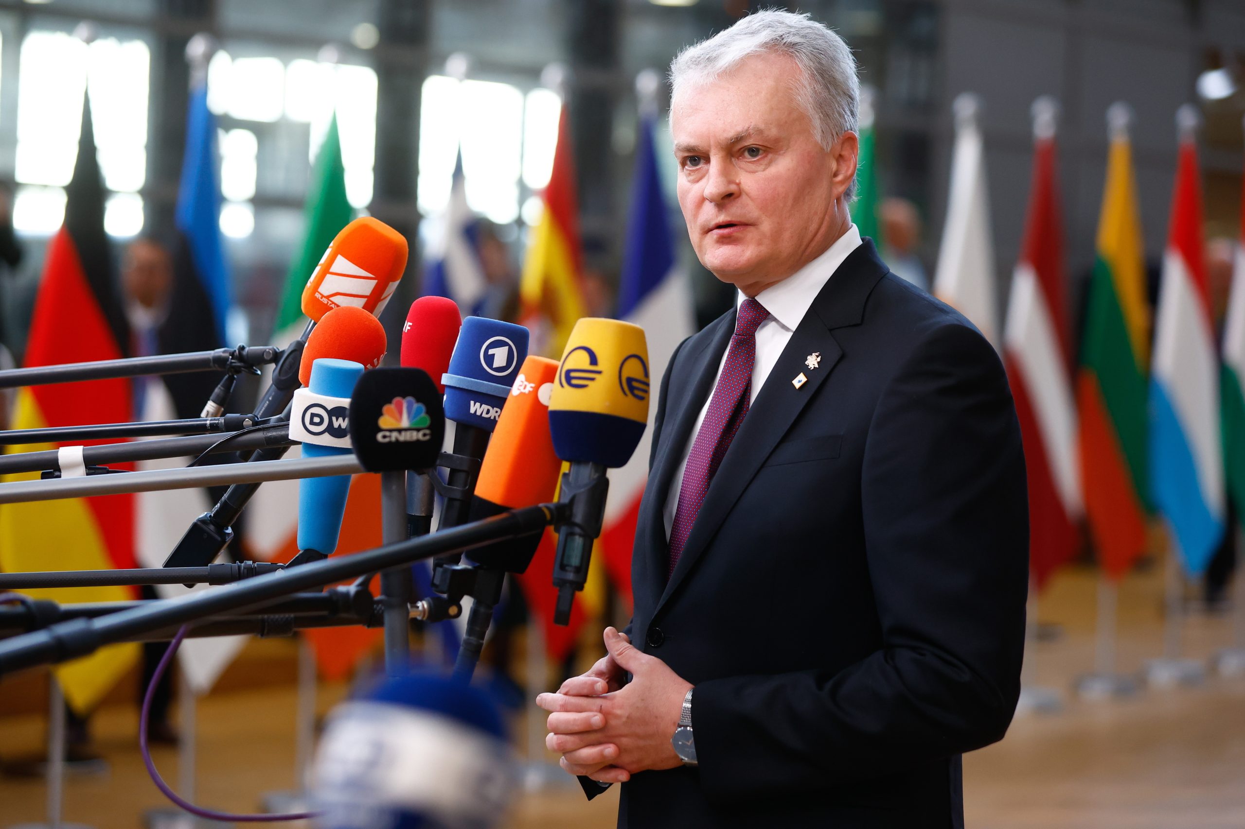 Lituânia prolonga estado de emergência na fronteira com a Rússia e Bielorrússia