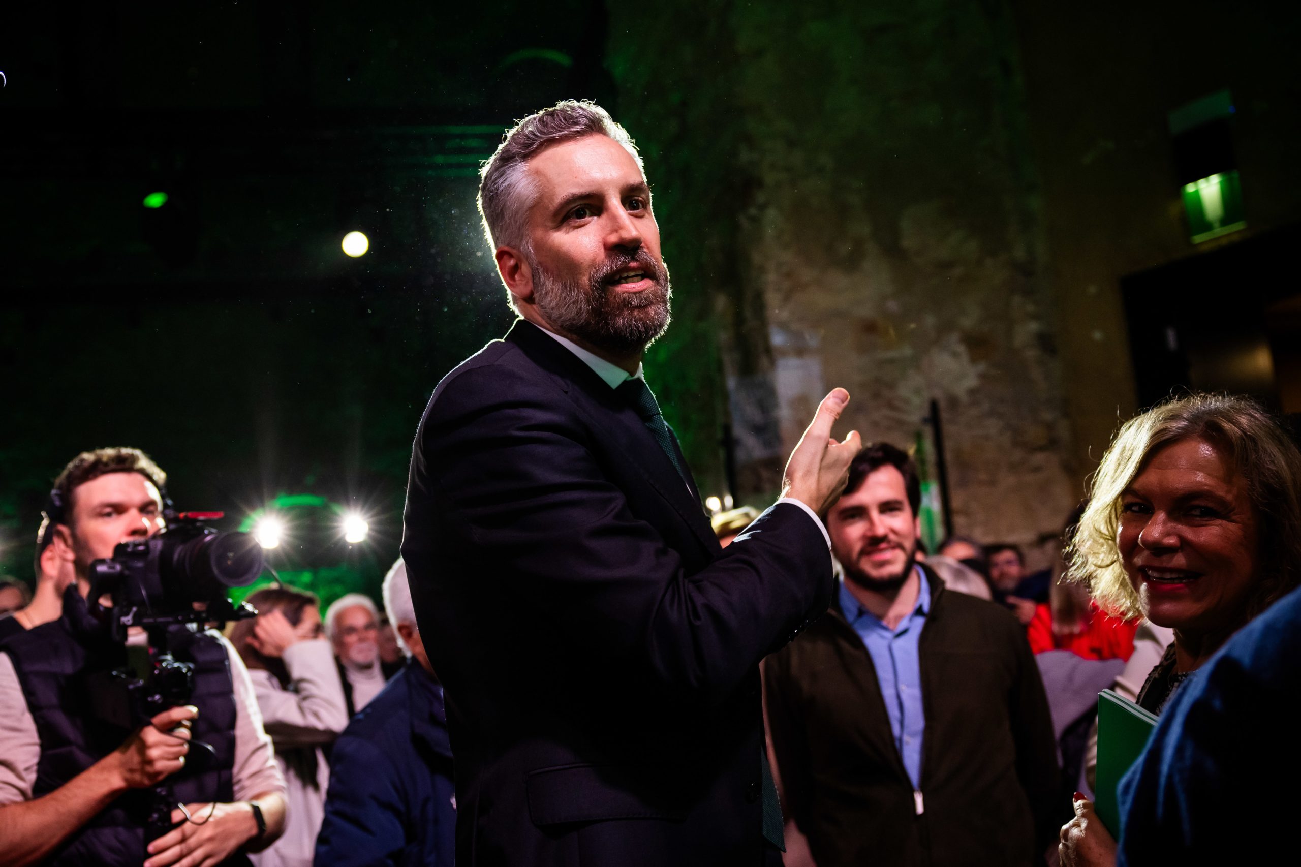 Pedro Nuno acusa presidente Chega de mentir, Ventura acusa líder do PS de ser impreparado