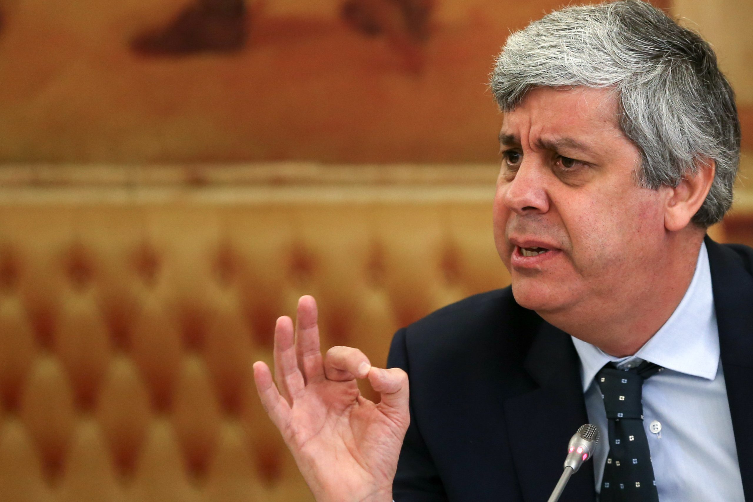 Centeno diz que foram pagas quase todas as  faturas de dívidas em atraso na Saúde