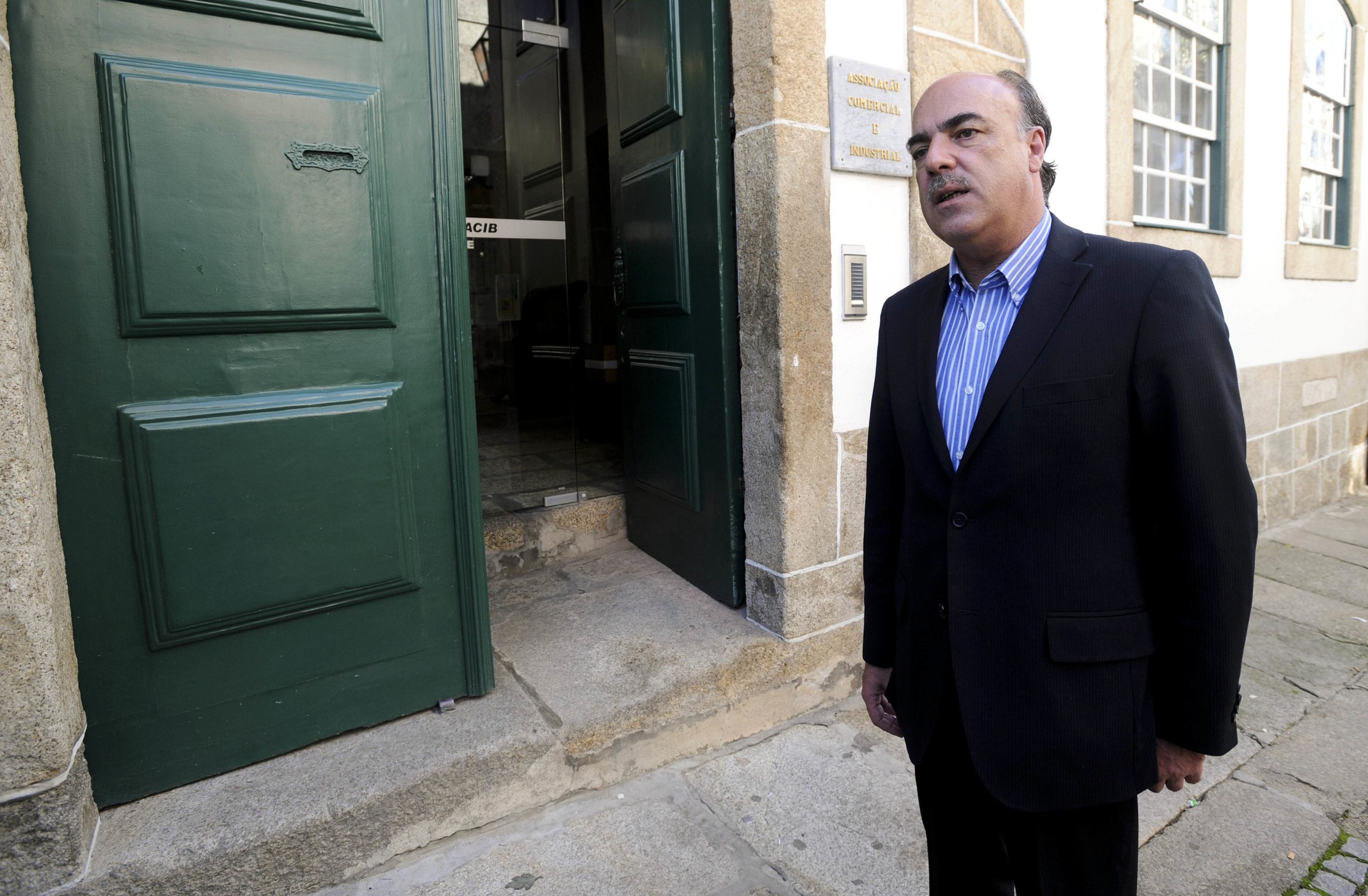 Operação Teia: Autarca de Barcelos rejeita envolvimento na rede perante o TIC