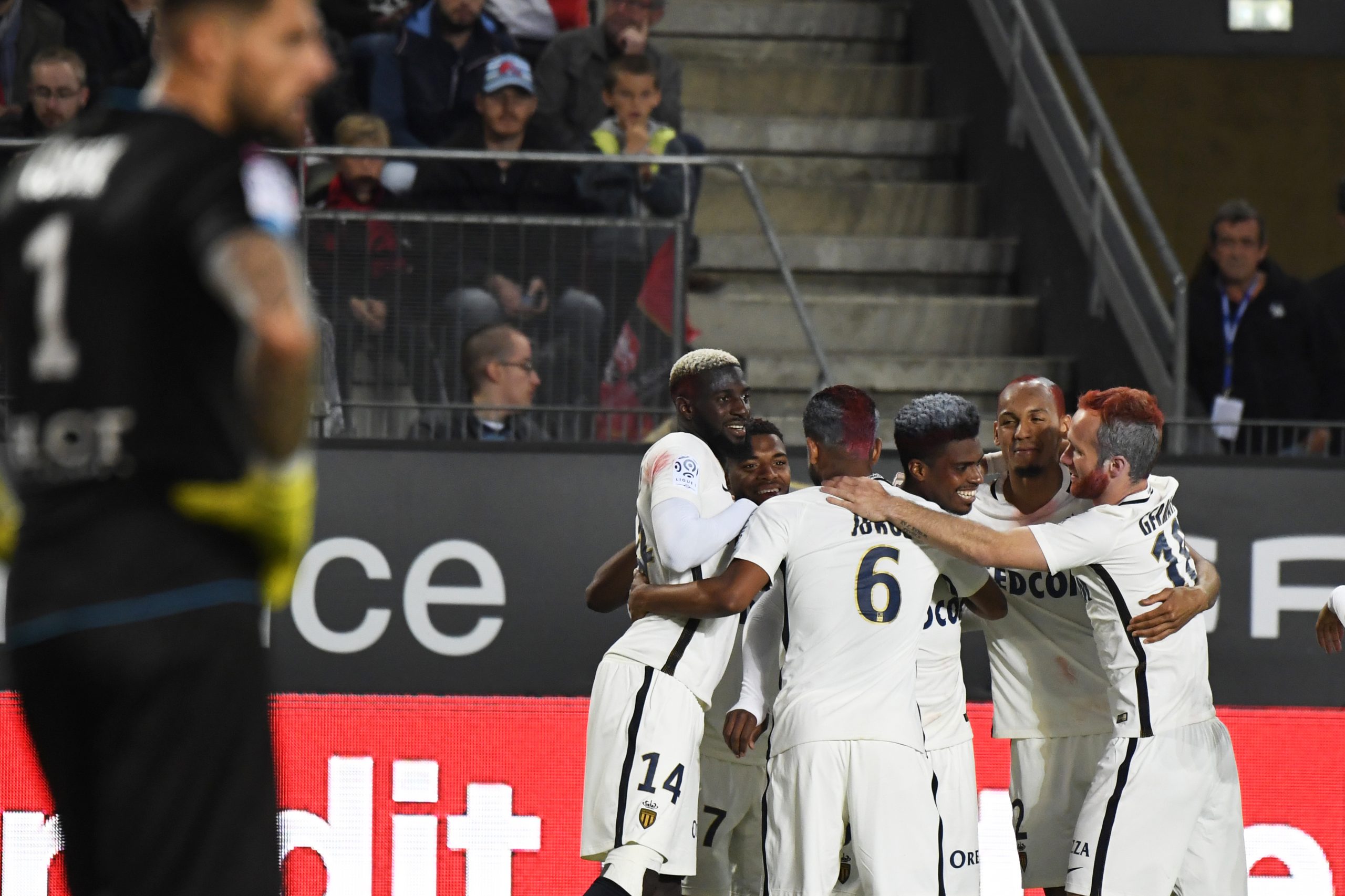 Campeão Mónaco termina época ‘em beleza’, Marselha assegura Liga Europa