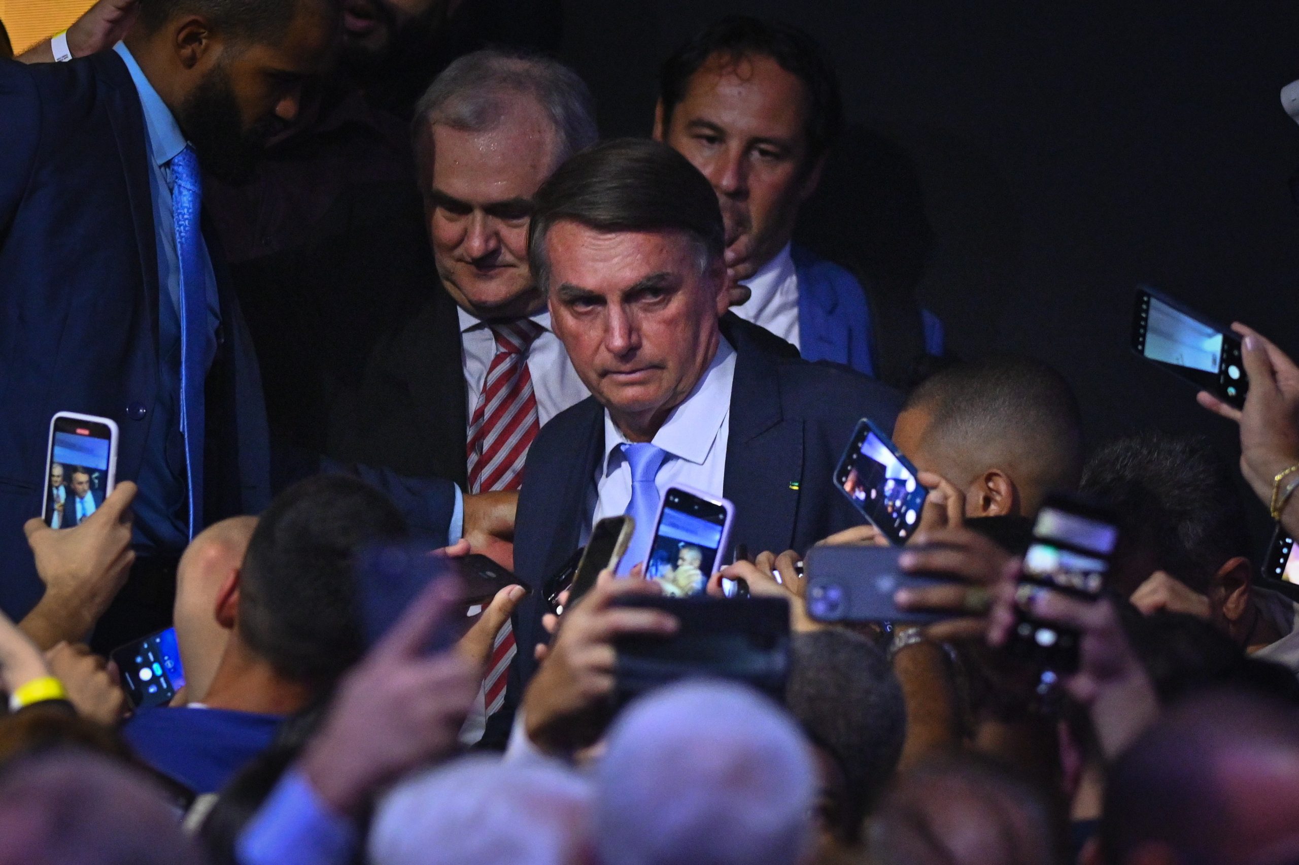 Bolsonaro pede autorização ao Supremo Tribunal Federal para visitar Netanyahu