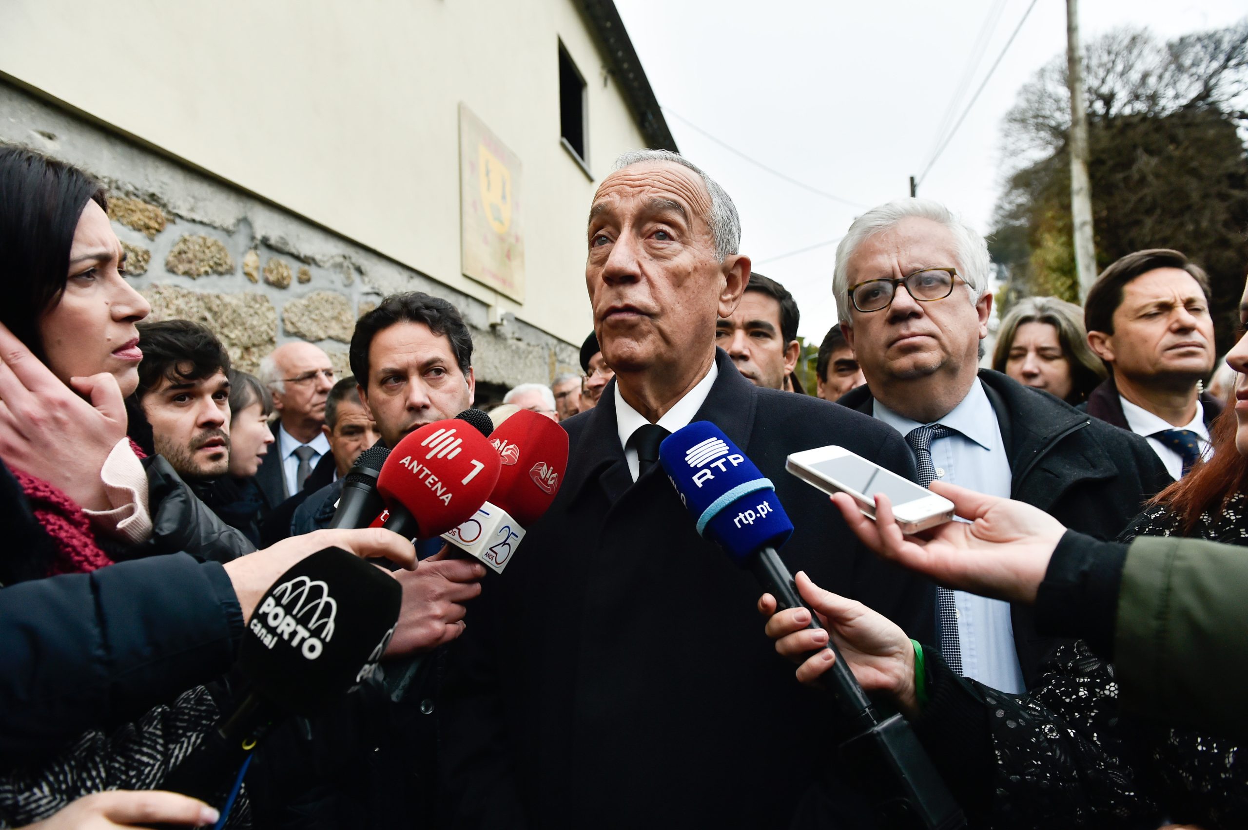 “Os profissionais de saúde têm sido espetaculares”. Marcelo elogia capacidade de resposta do Hospital de Viseu