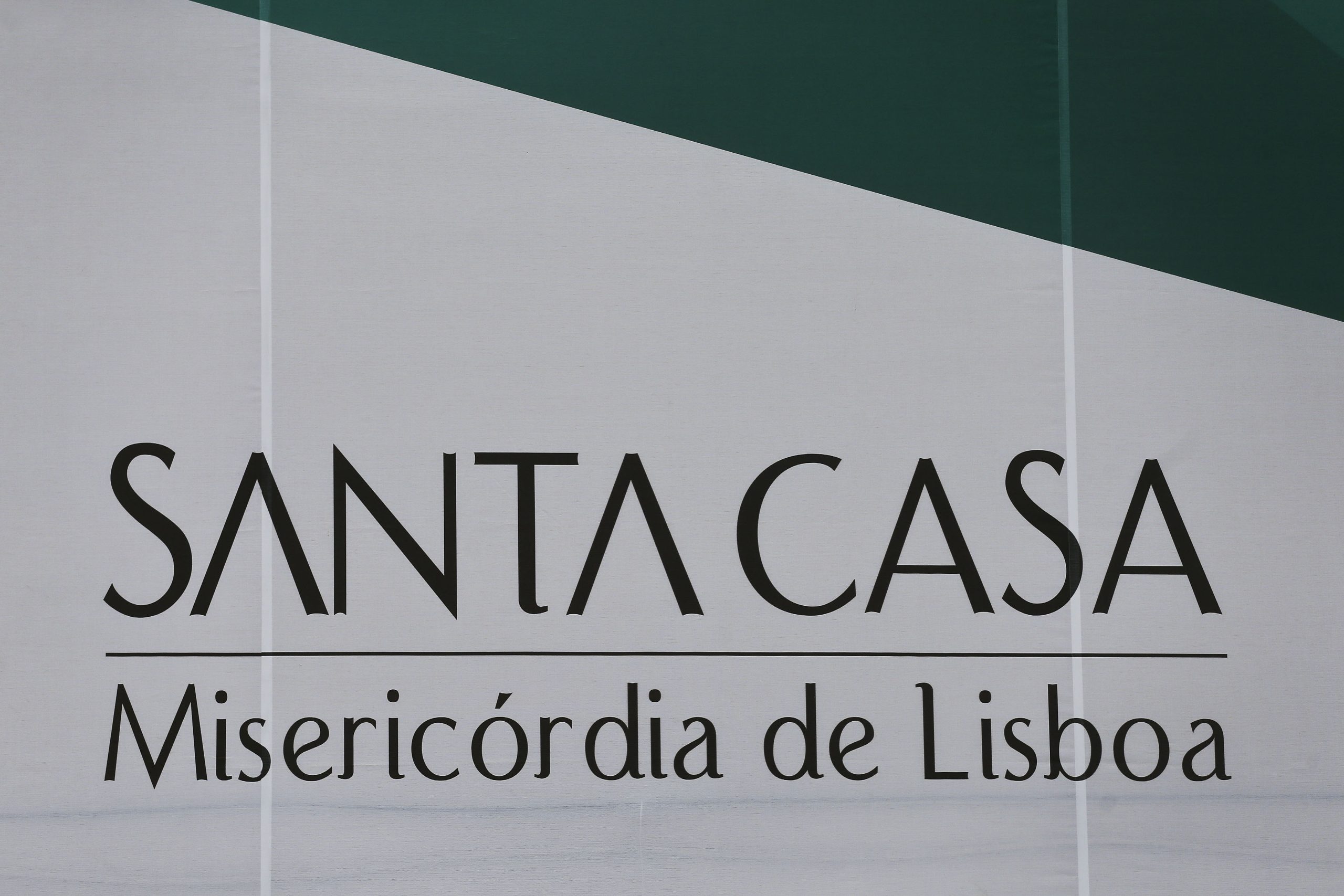 PSD quer voltar a ouvir Provedor da Santa Casa da Misericórdia de Lisboa no parlamento