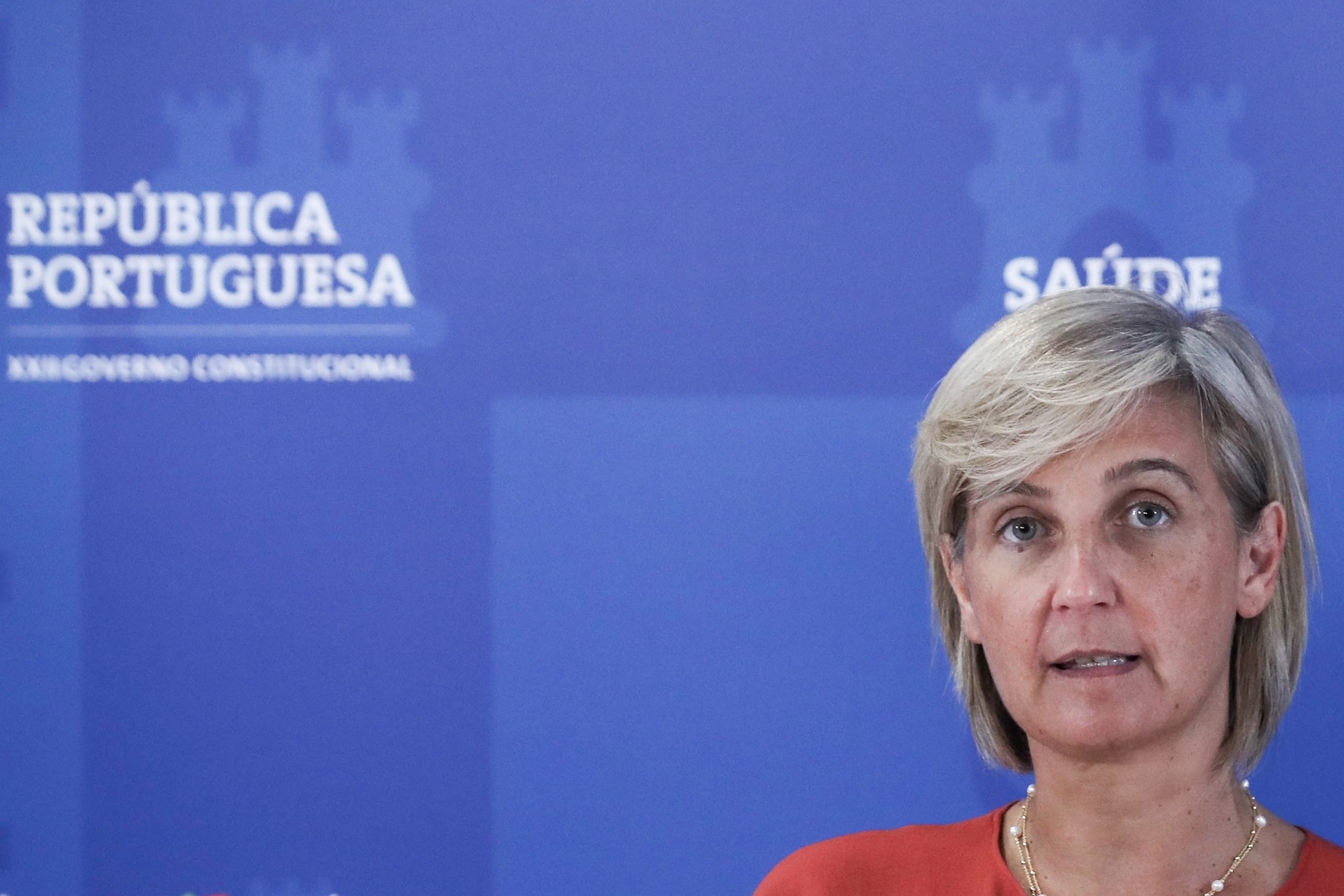 Comissão de acompanhamento reúne-se hoje com ministra da Saúde e administrações regionais