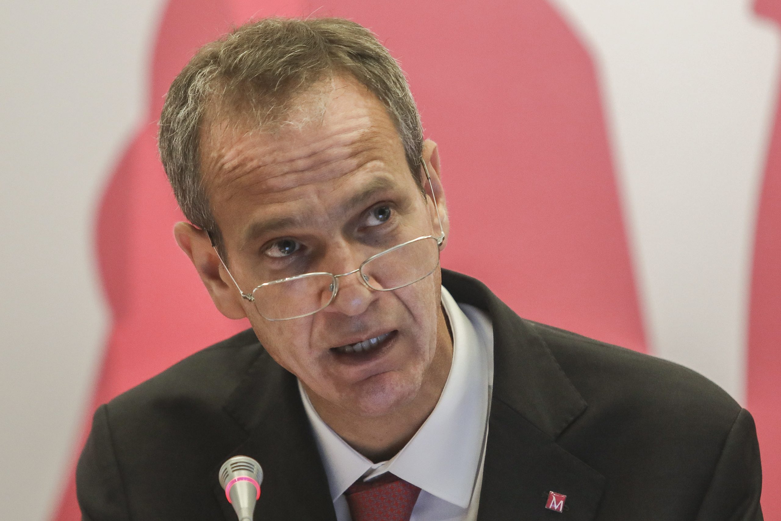 Presidente do BCP diz que irá repor salários aos trabalhadores “logo que tenha condições”