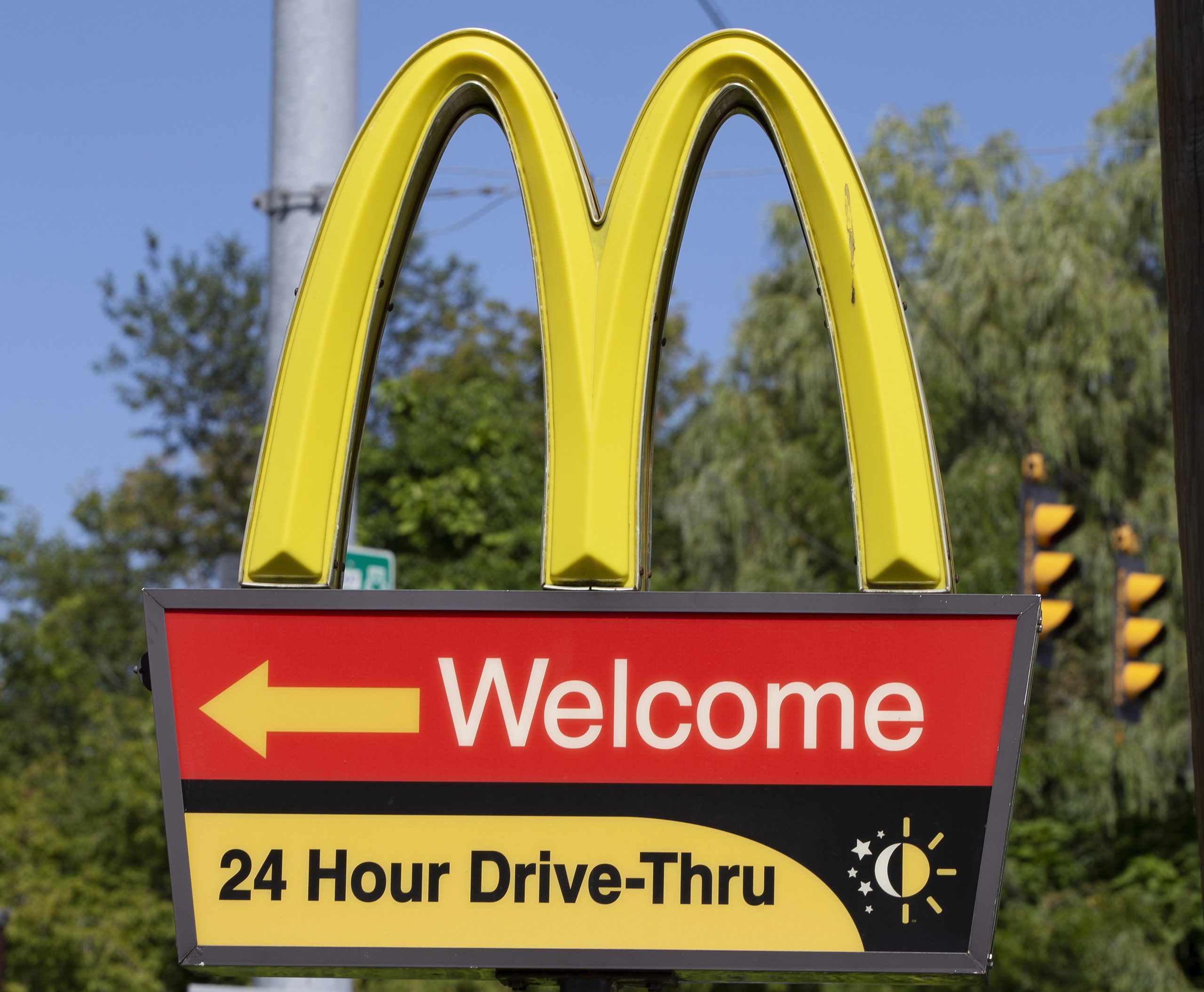McDonald’s encerra restaurantes em todo o Reino Unido para o funeral da Rainha