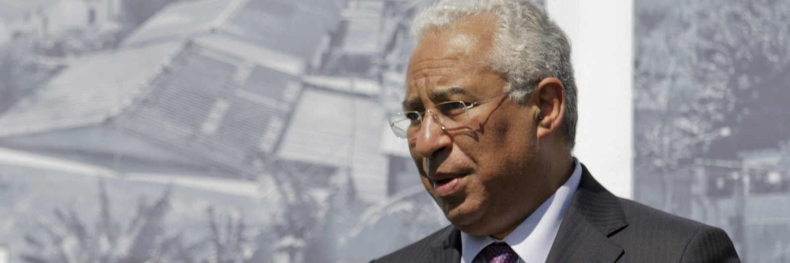 António Costa anuncia que défice baixou 290 milhões de euros no primeiro trimestre