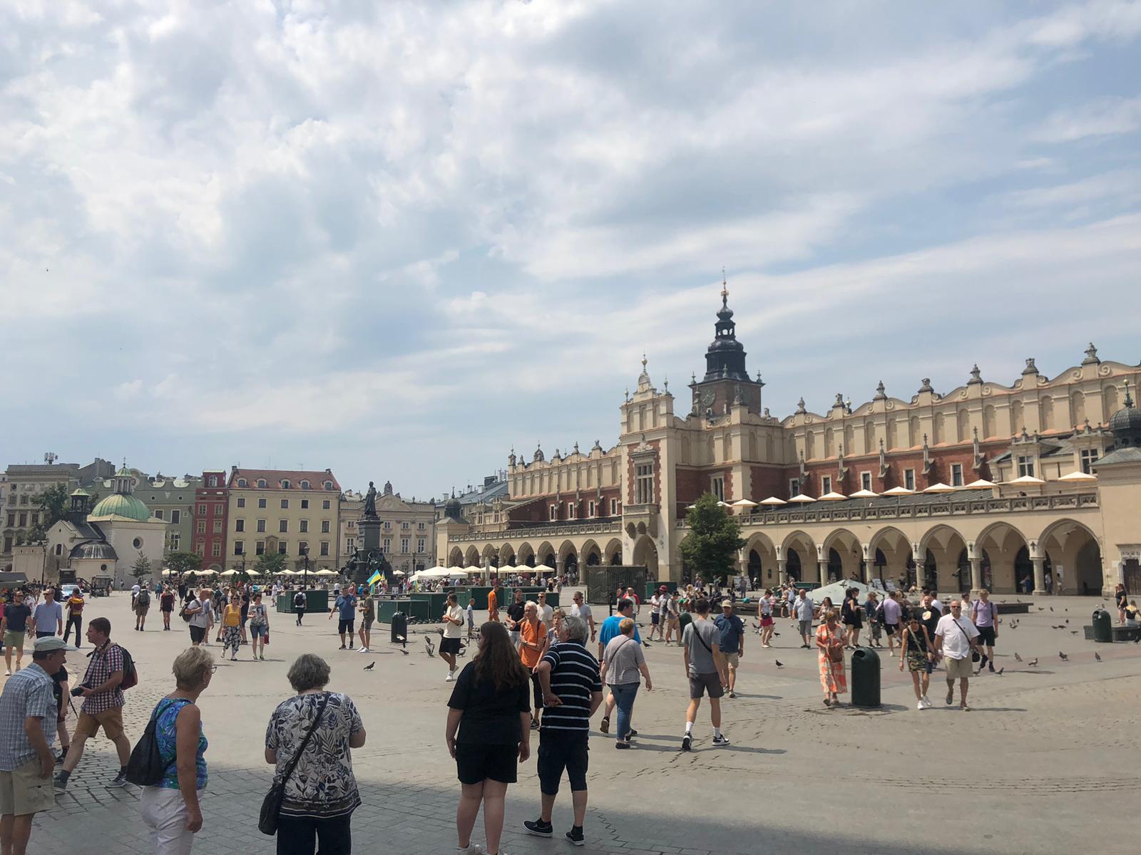 Por esta Europa fora. O Castelo de Wawel, a lenda do dragão e um museu dedicado à cultura japonesa