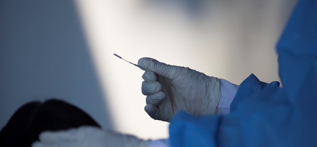 Covid-19: Laboratório chinês recebe luz verde para testar medicamento no Brasil