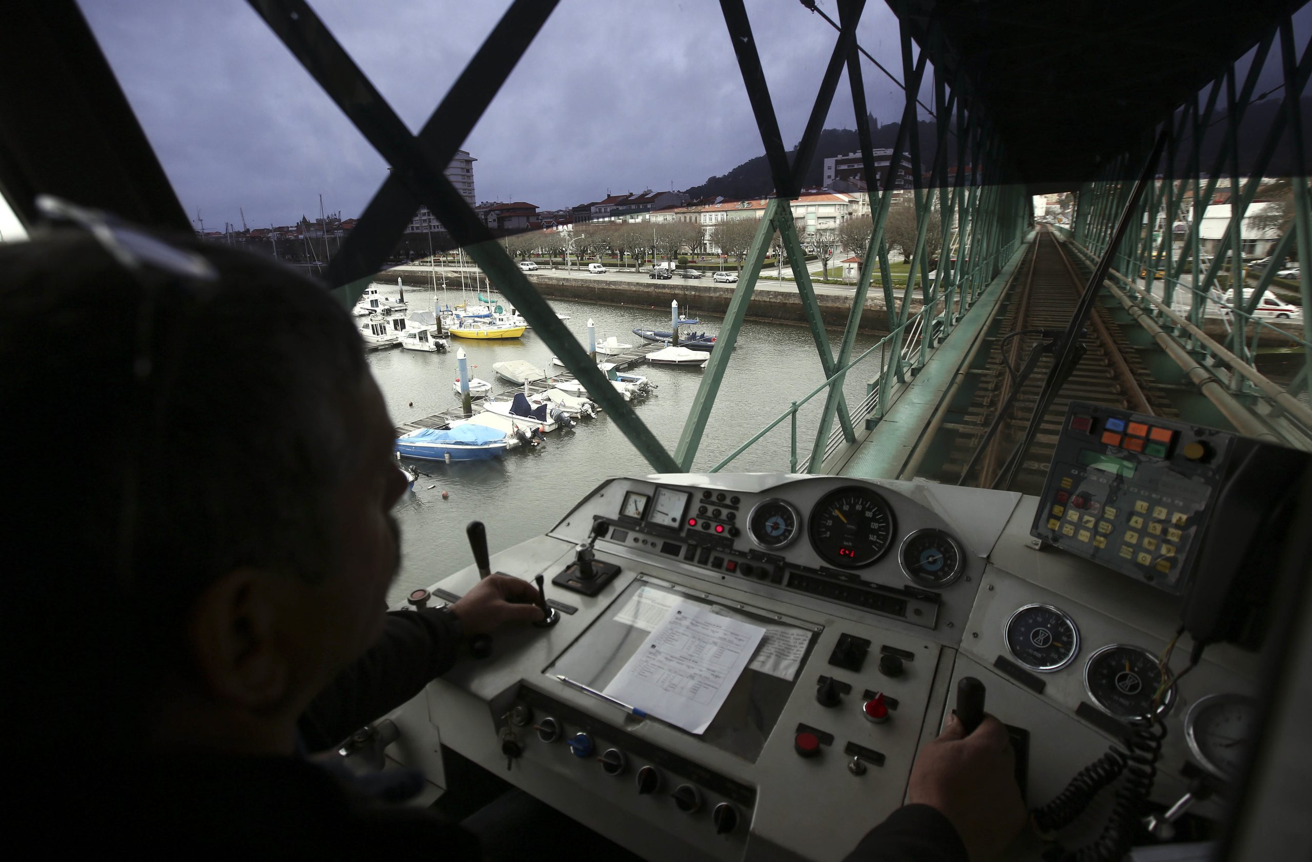 Maquinistas em greve a 6 de dezembro para exigir condições de segurança ferroviária