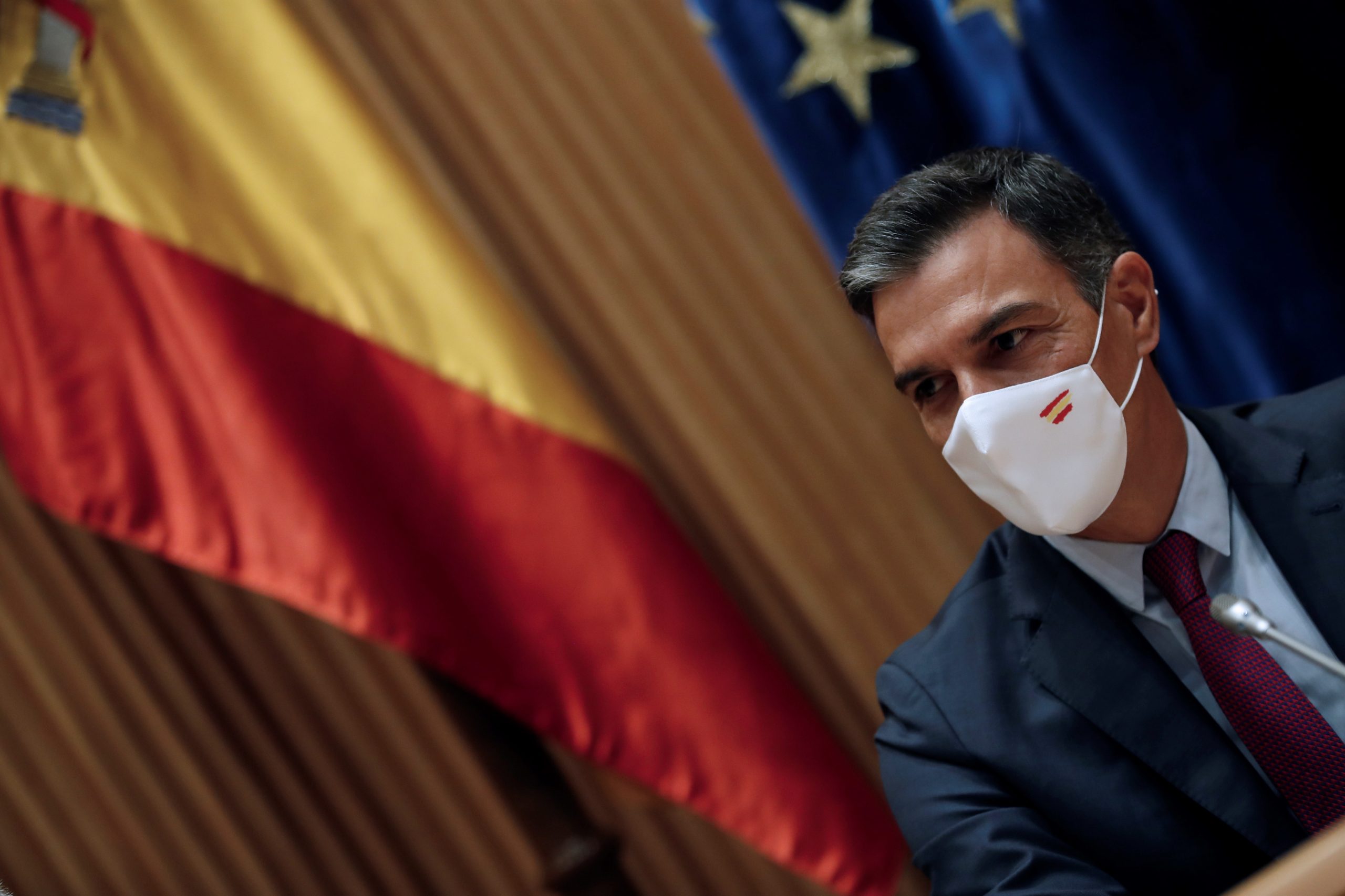 Governo espanhol avança com medidas para reduzir tarifas de eletricidade