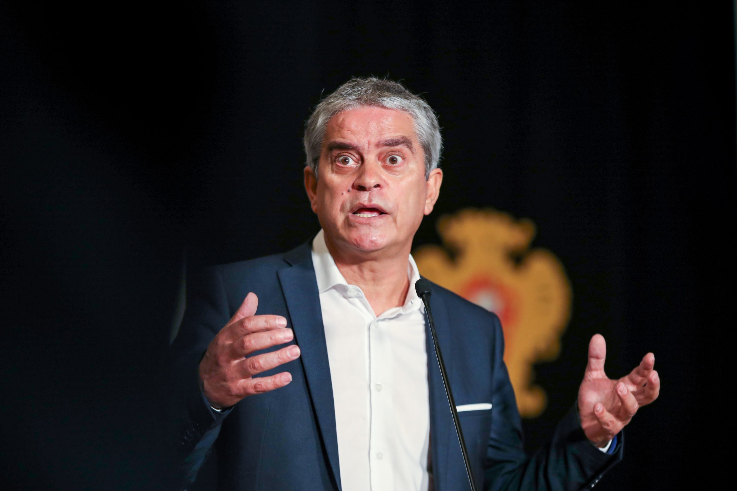 Covid-19: Governo pondera criar três escalões de concelhos com medidas diferenciadas