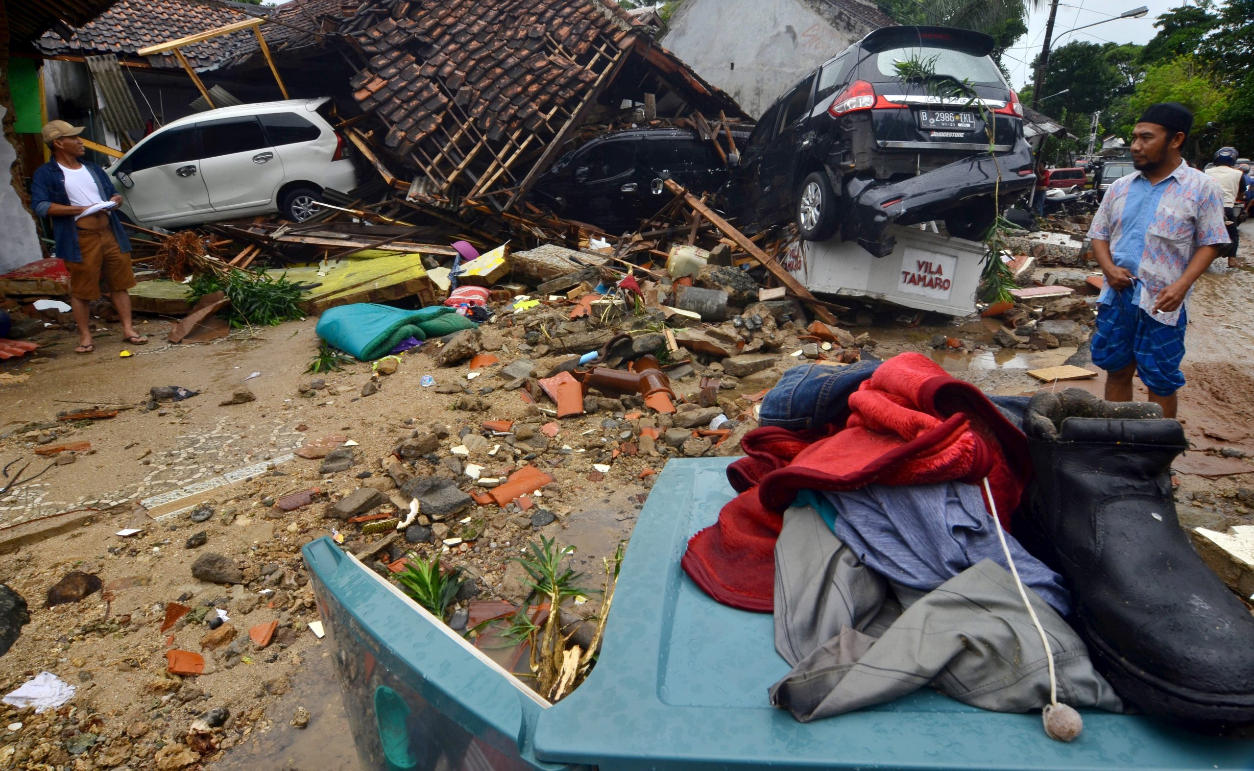 Indonésia: Novo balanço aponta para 373 mortos, 128 desaparecidos e mais de mil feridos após tsunami