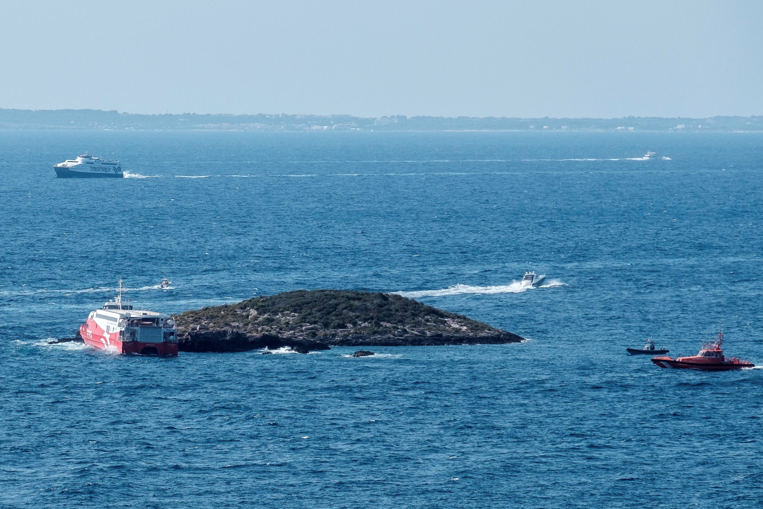 Dois feridos graves em acidente com ‘ferry’ junto a Ibiza