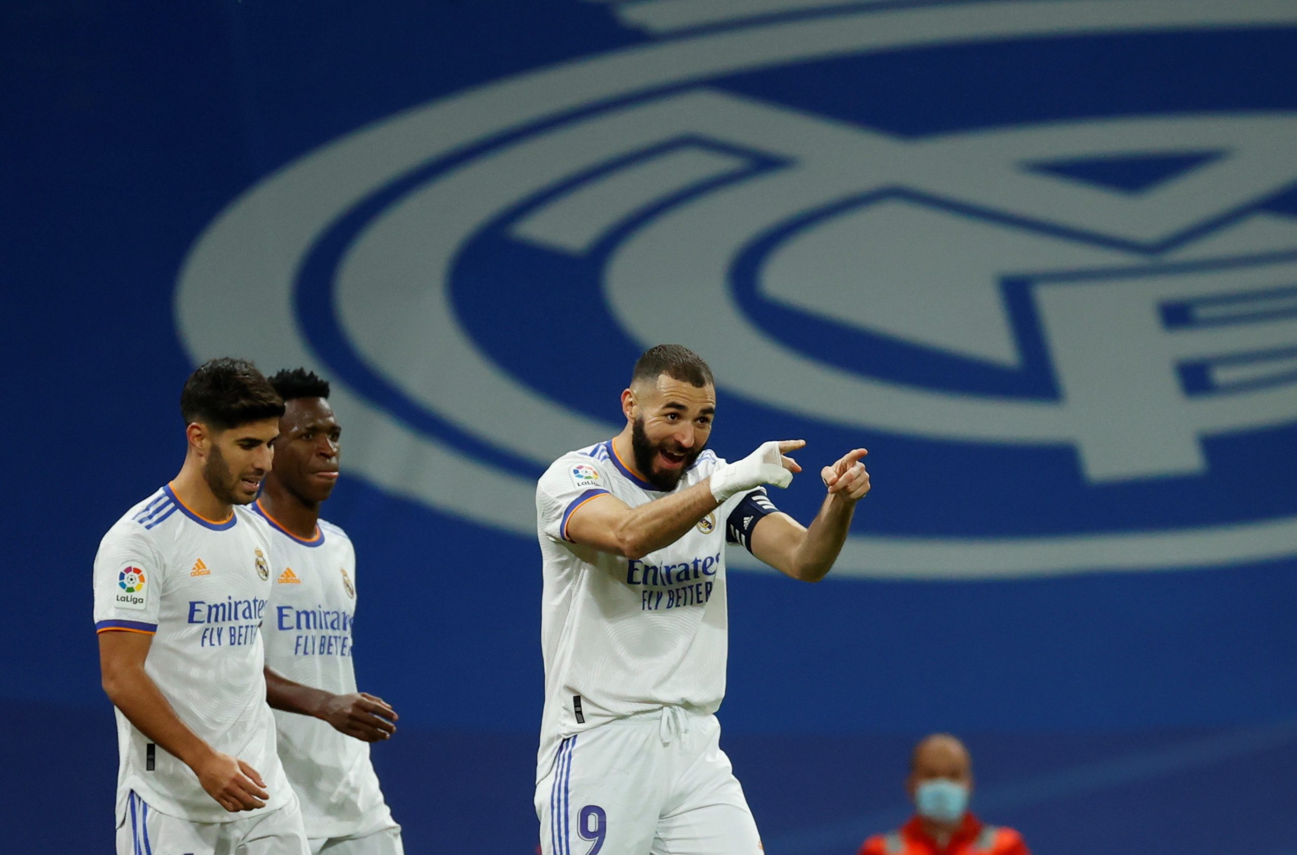 Real Madrid vence Rayo Vallecano e ascende à liderança isolada à condição