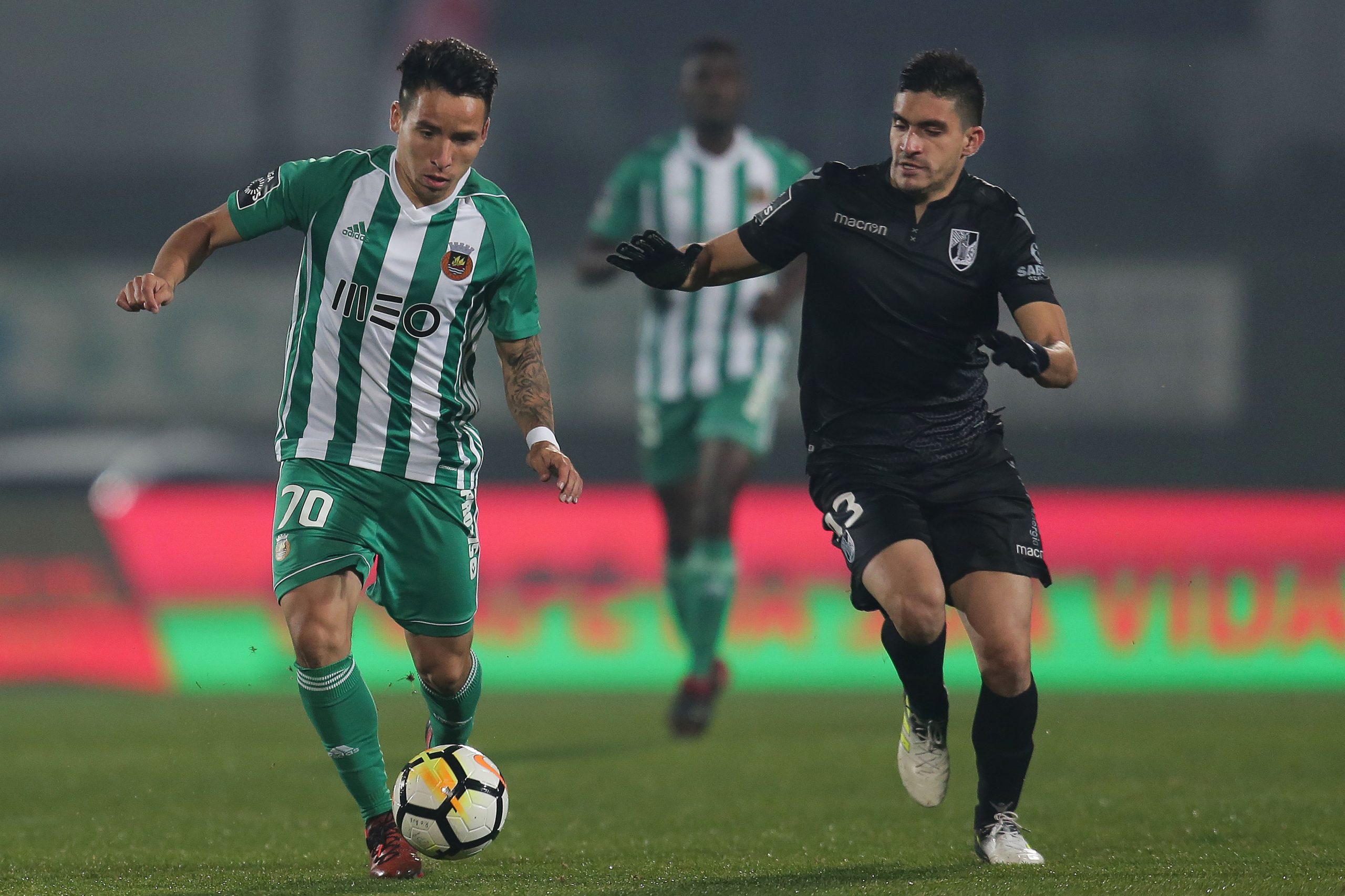 Celis, do Vitória de Guimarães, vai parar seis semanas após operação