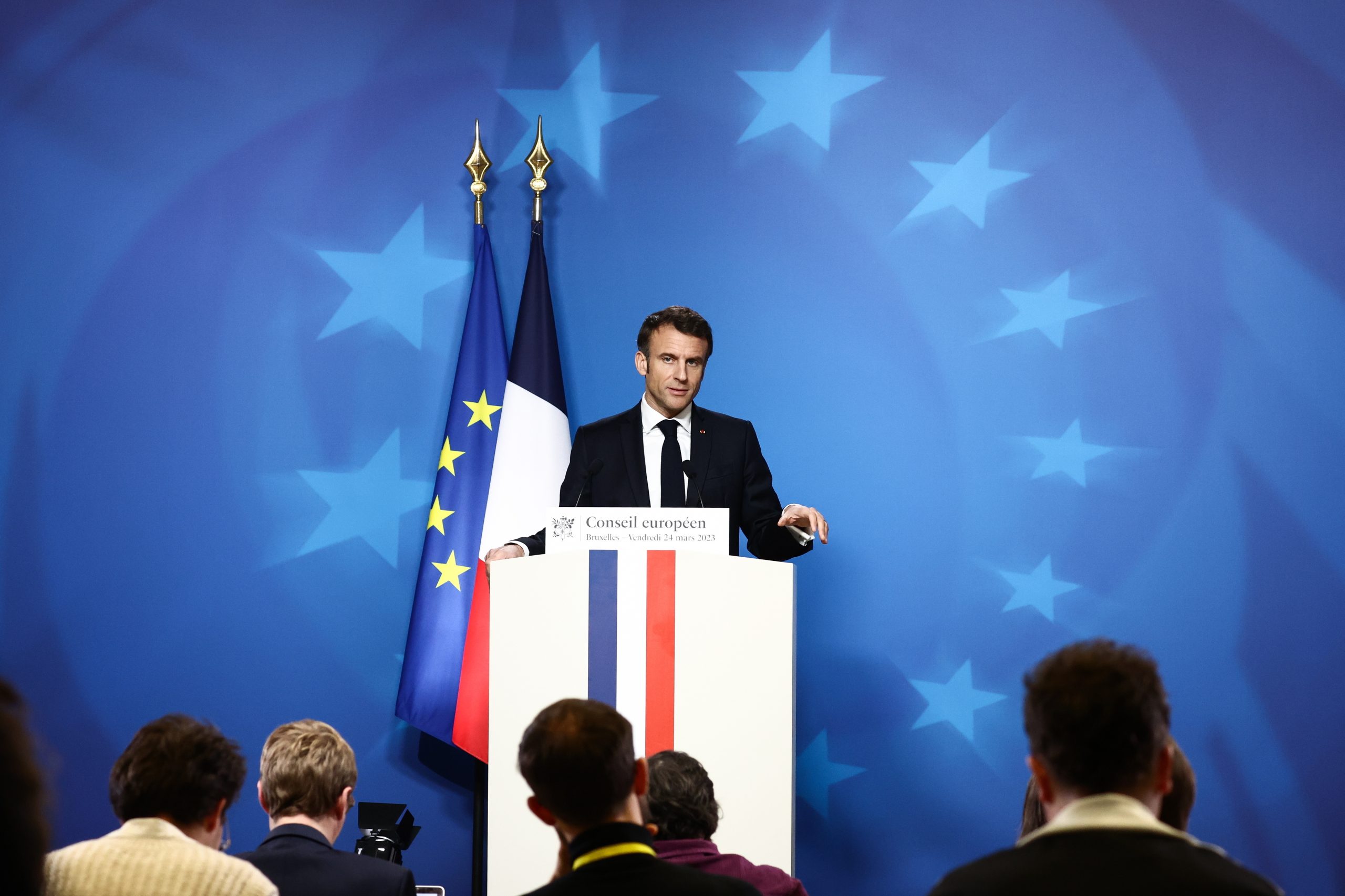 Macron e Meloni pedem apoio à Tunísia para “conter a pressão migratória”